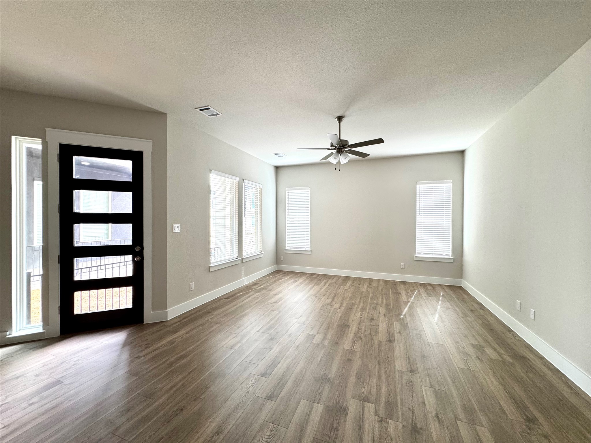 805 Meadowcrest Drive