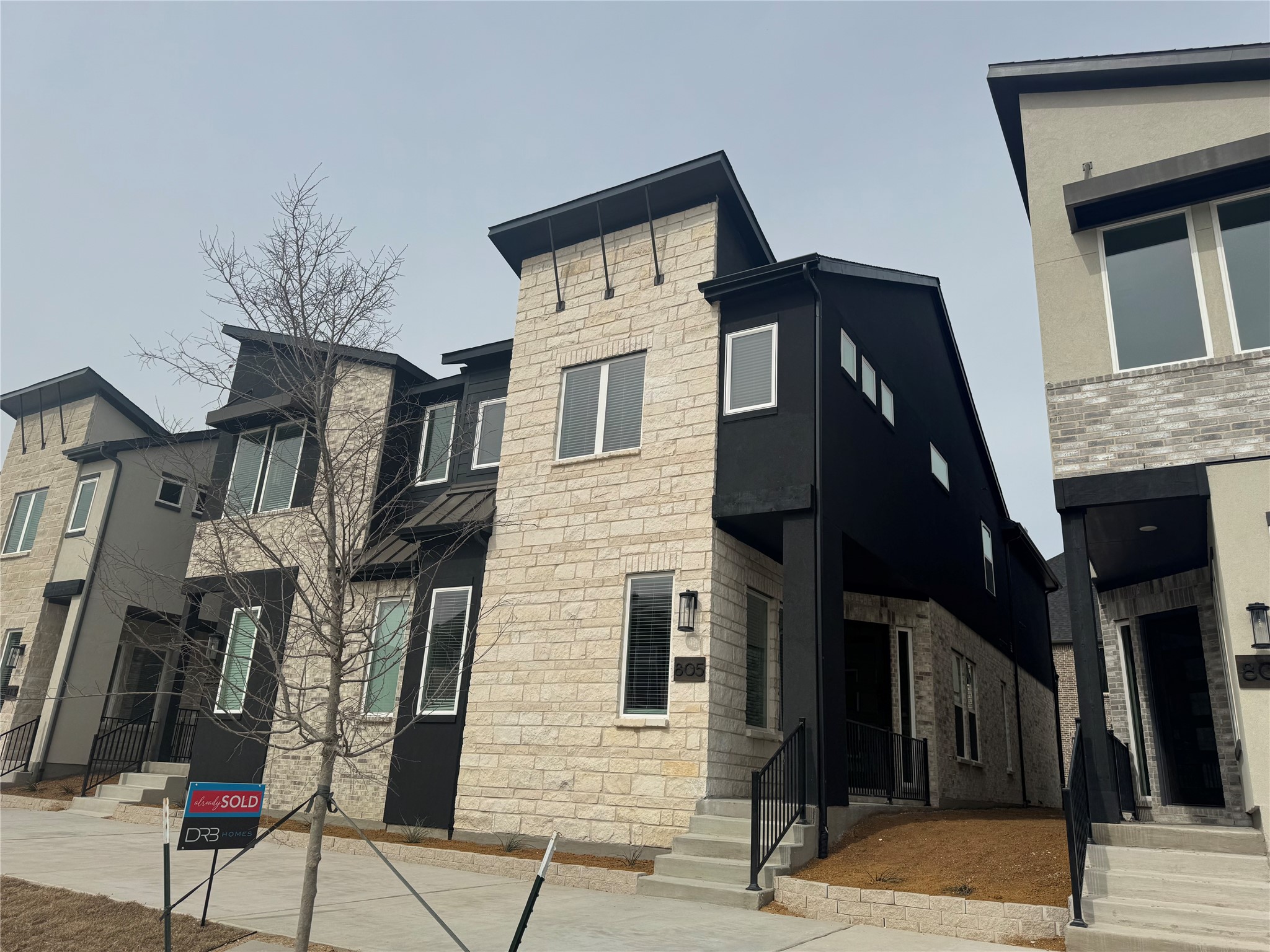 805 Meadowcrest Drive