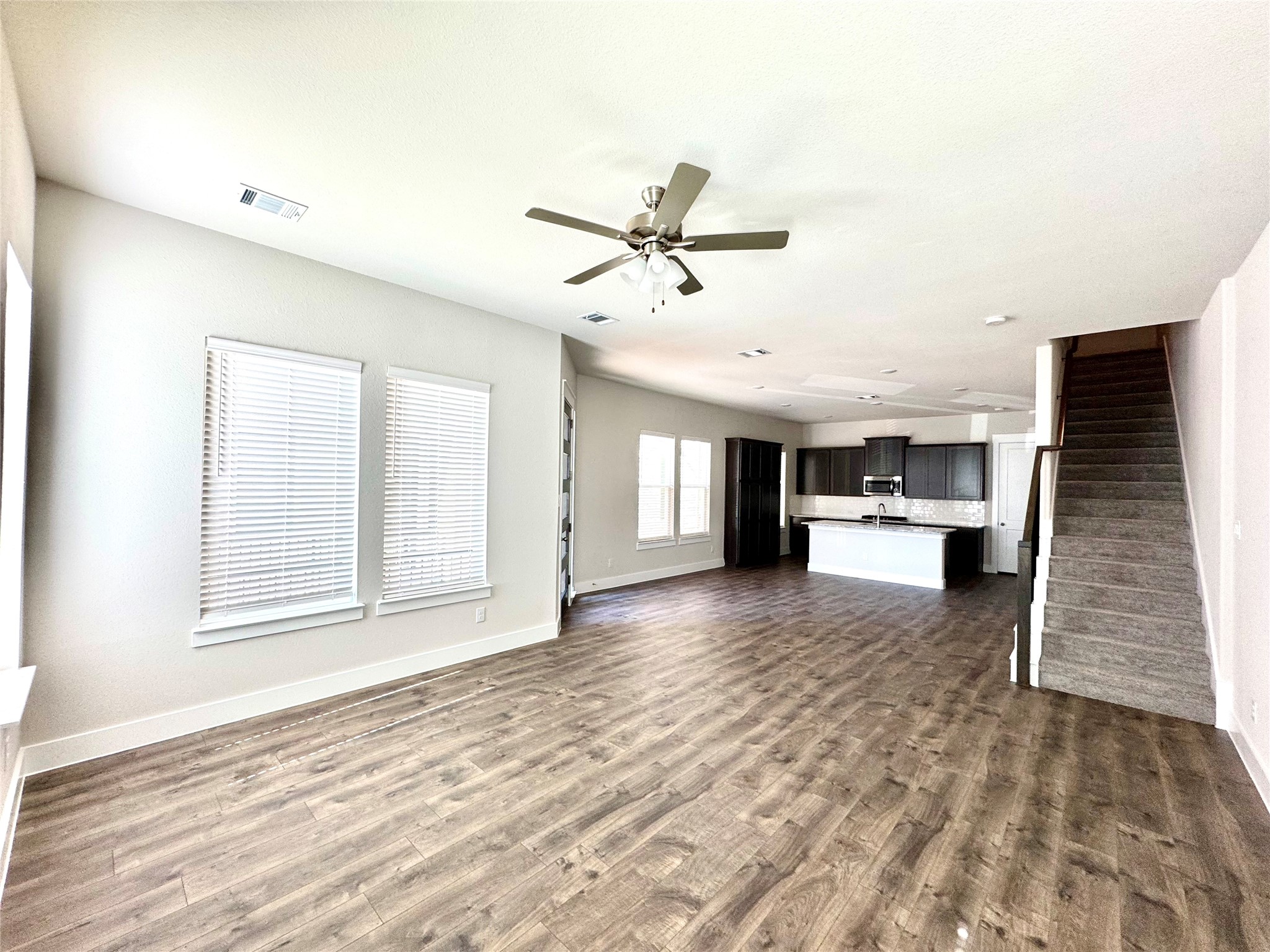 809 Meadowcrest Drive