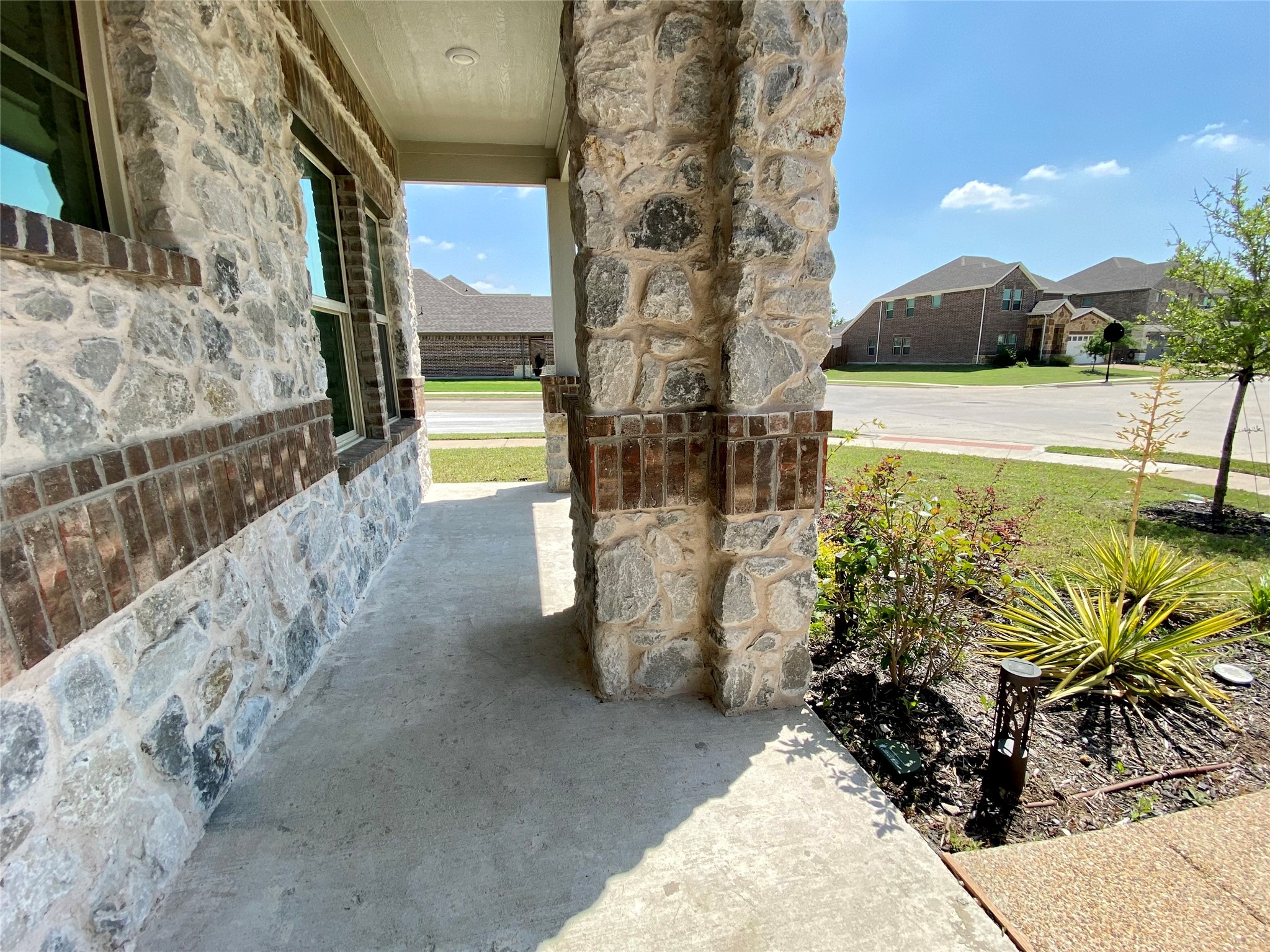 1800 Canyon Lane