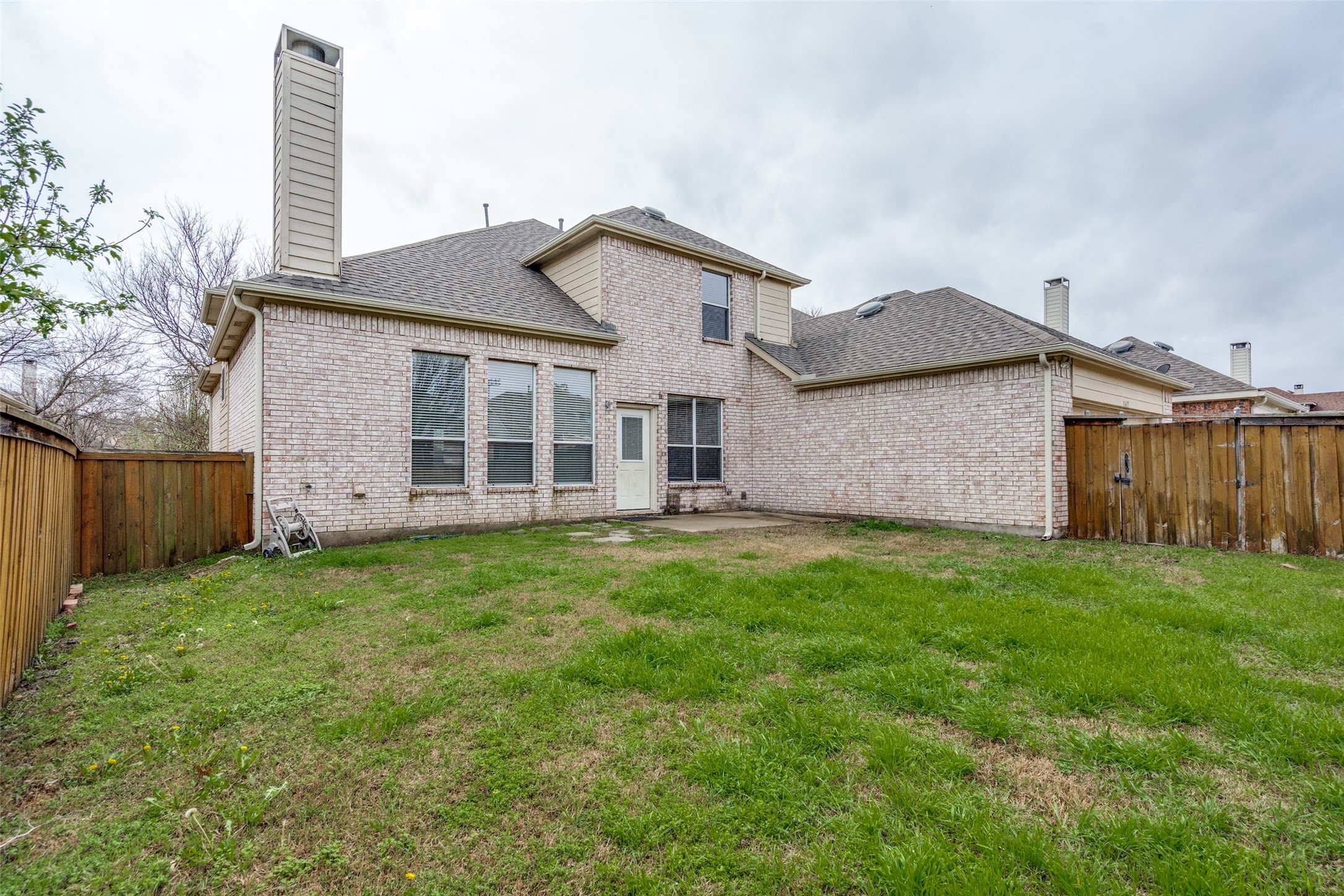 1617 Clarke Springs