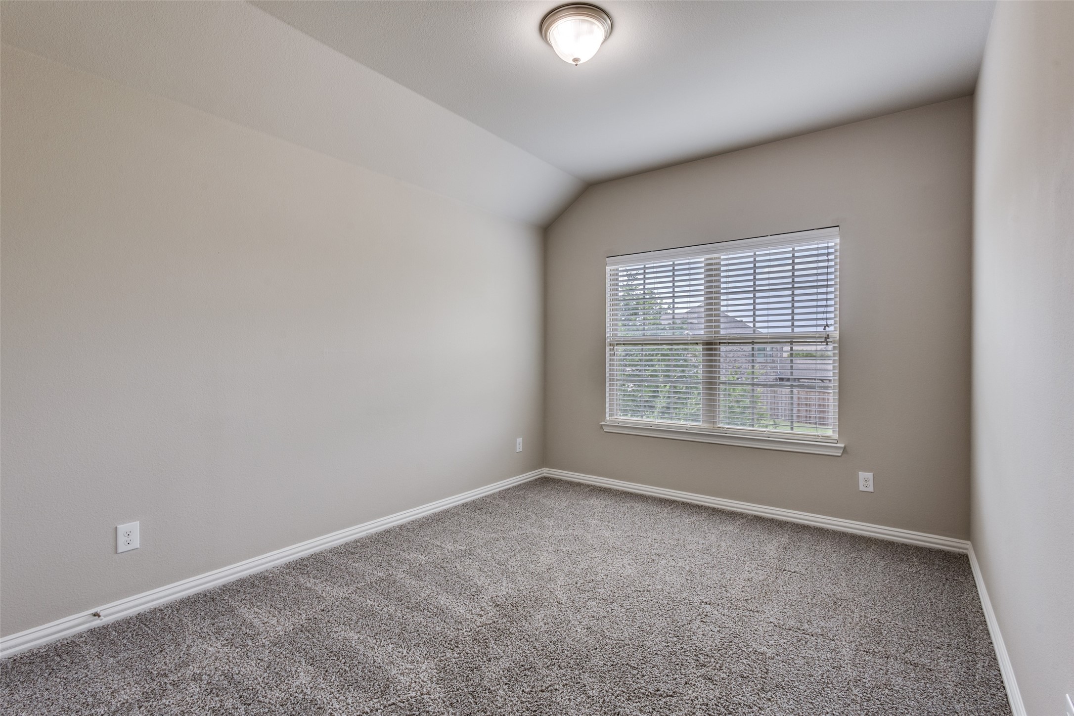 5609 Fremont