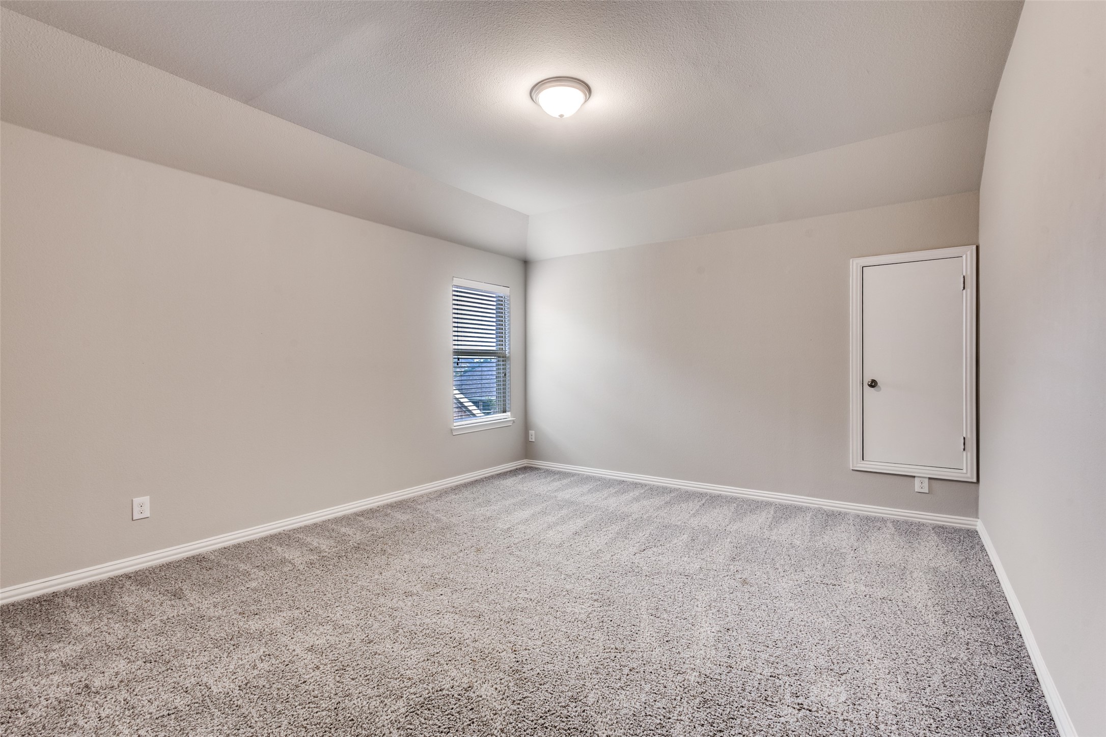 5609 Fremont