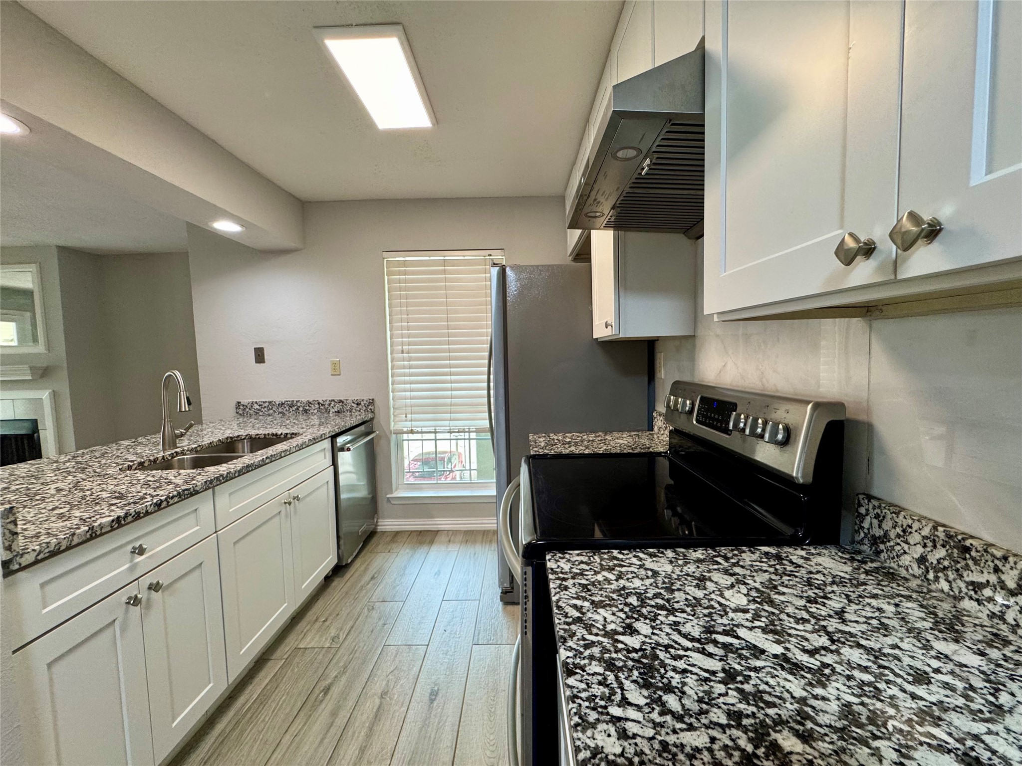 5981 Arapaho Road 304