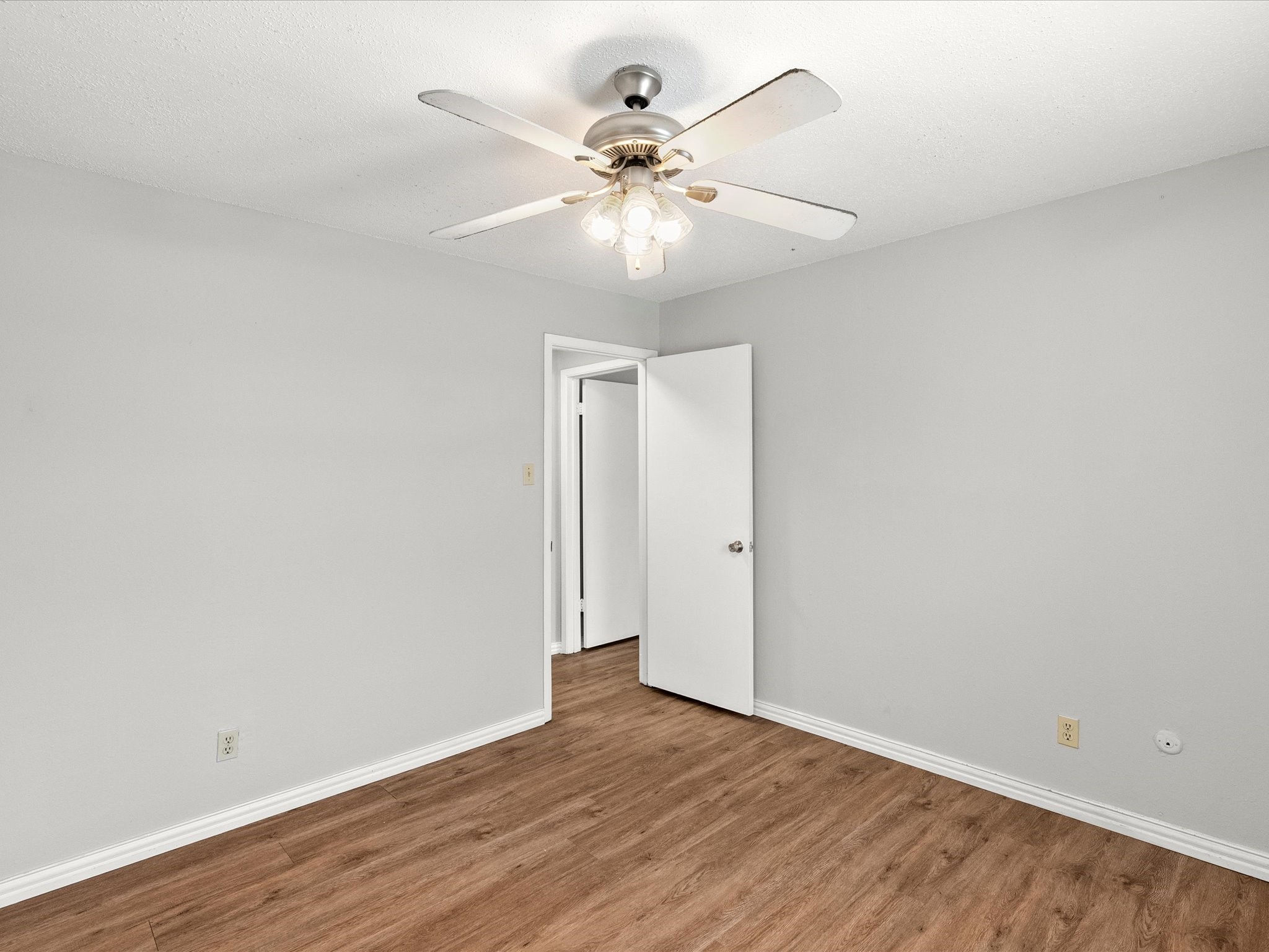5981 Arapaho Road 304