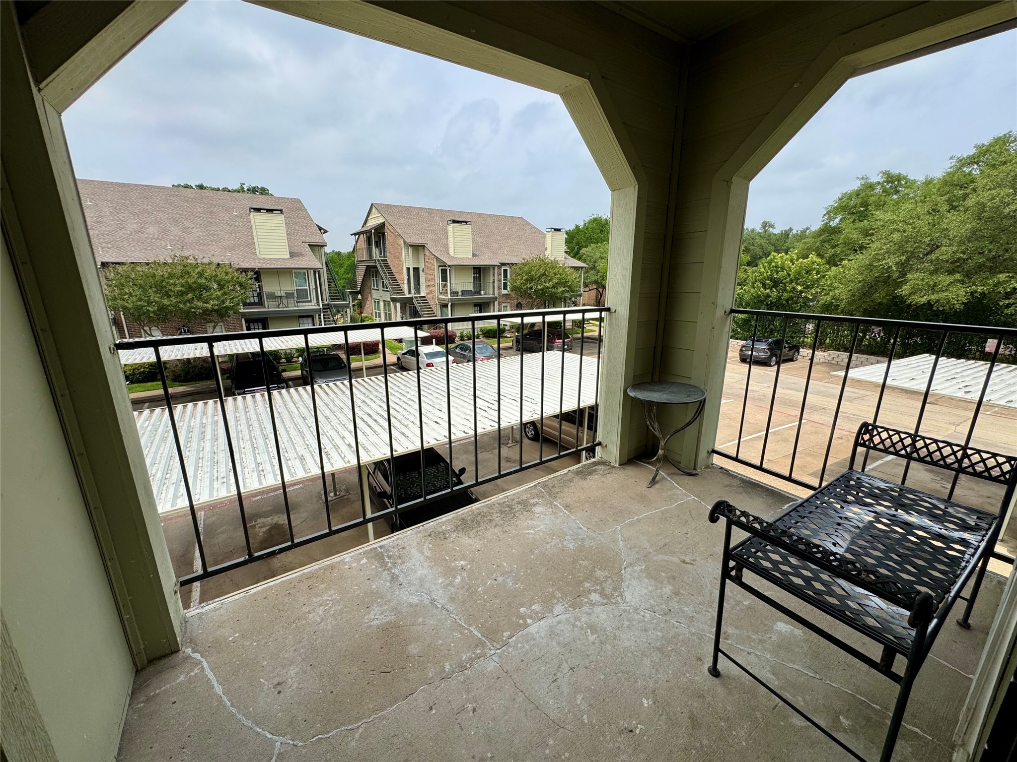 5981 Arapaho Road 304
