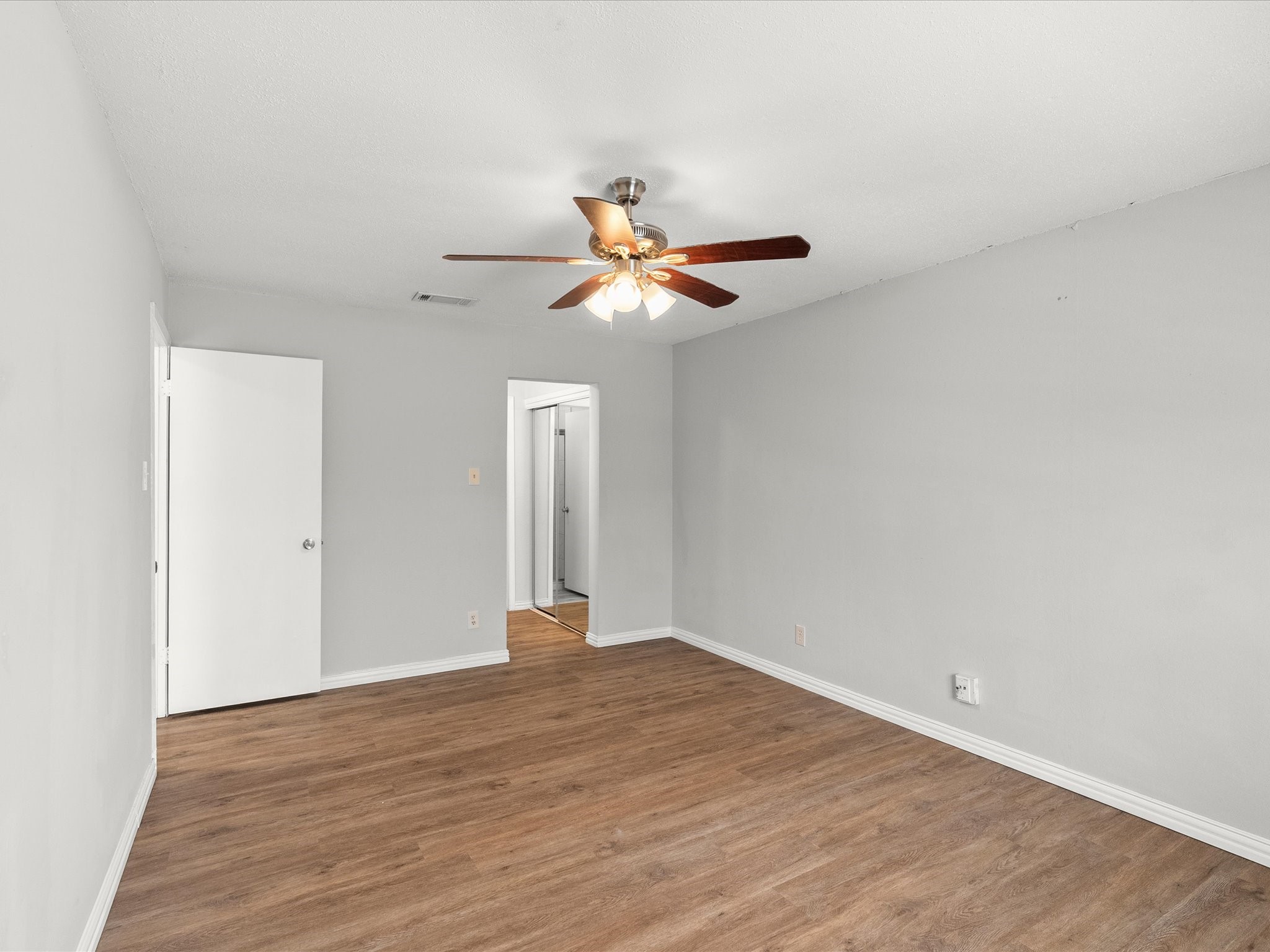 5981 Arapaho Road 304