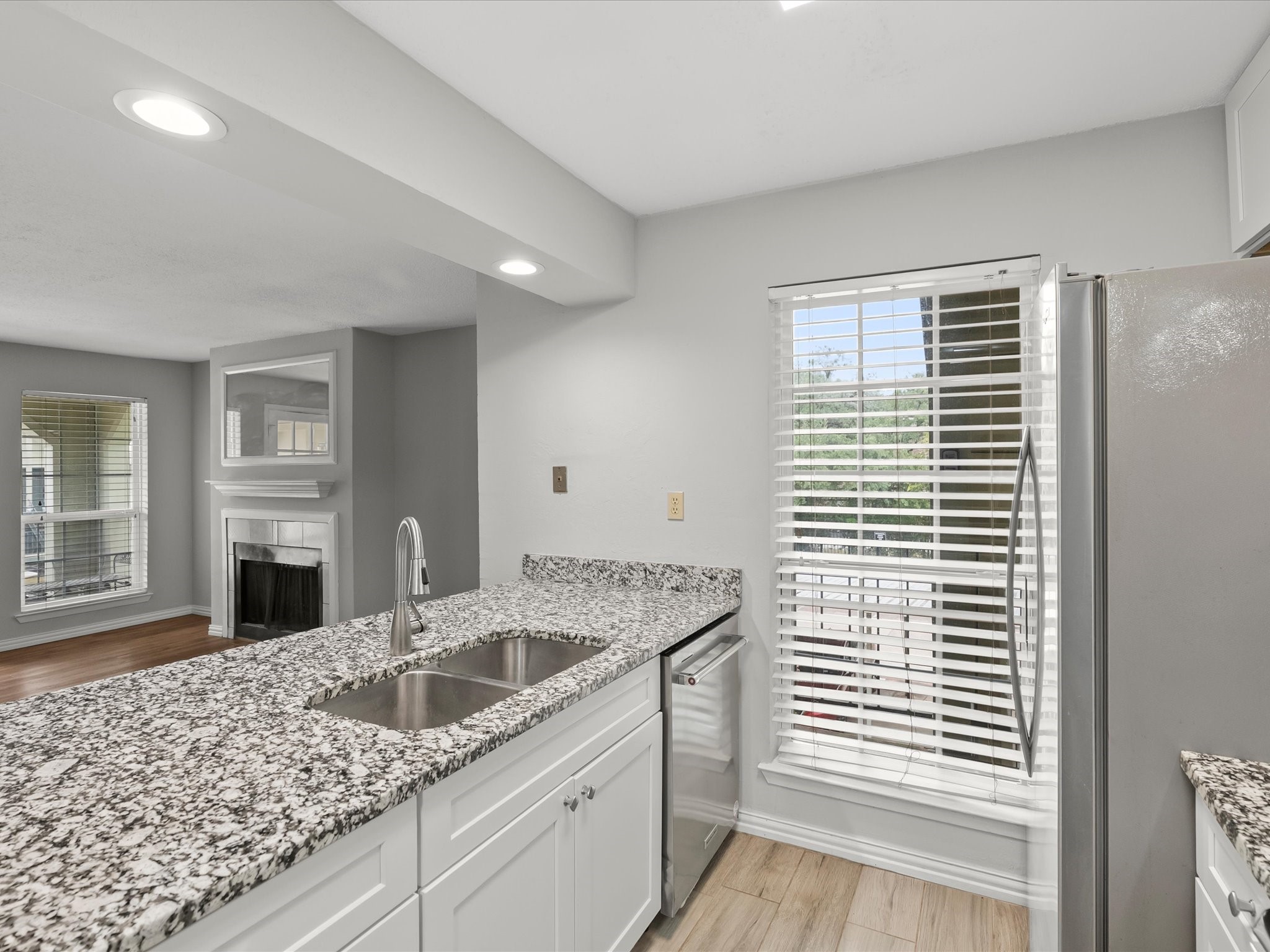 5981 Arapaho Road 304