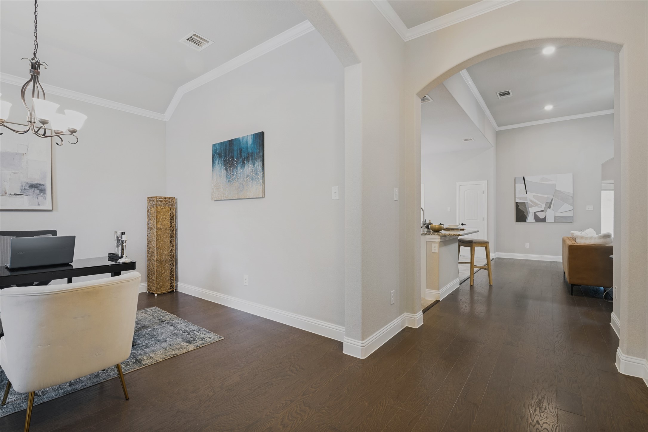 1815 Drake Drive