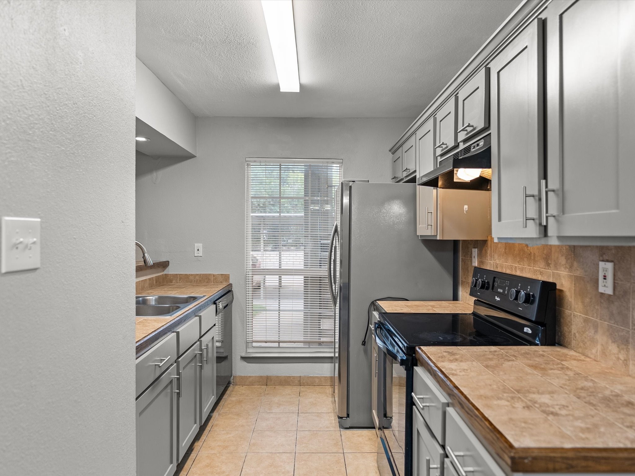 5981 Arapaho Road 303