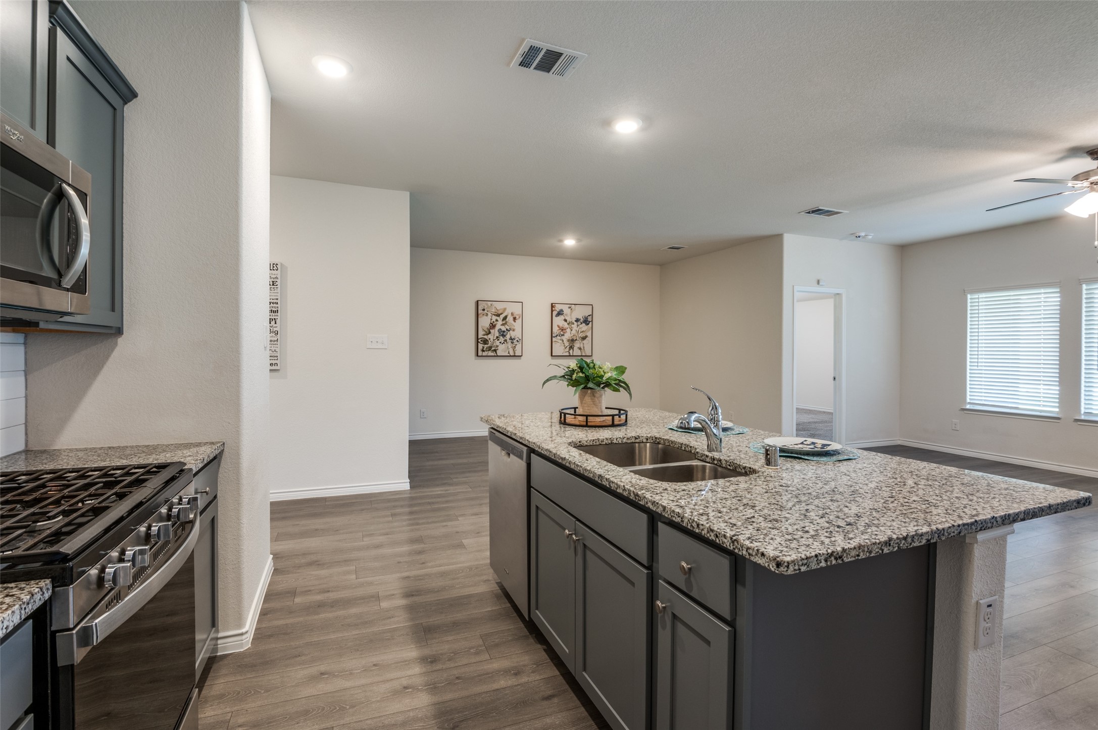 6409 Windsor Lane