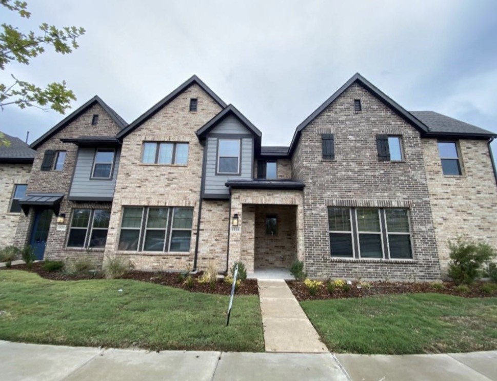 1918 McClane Drive