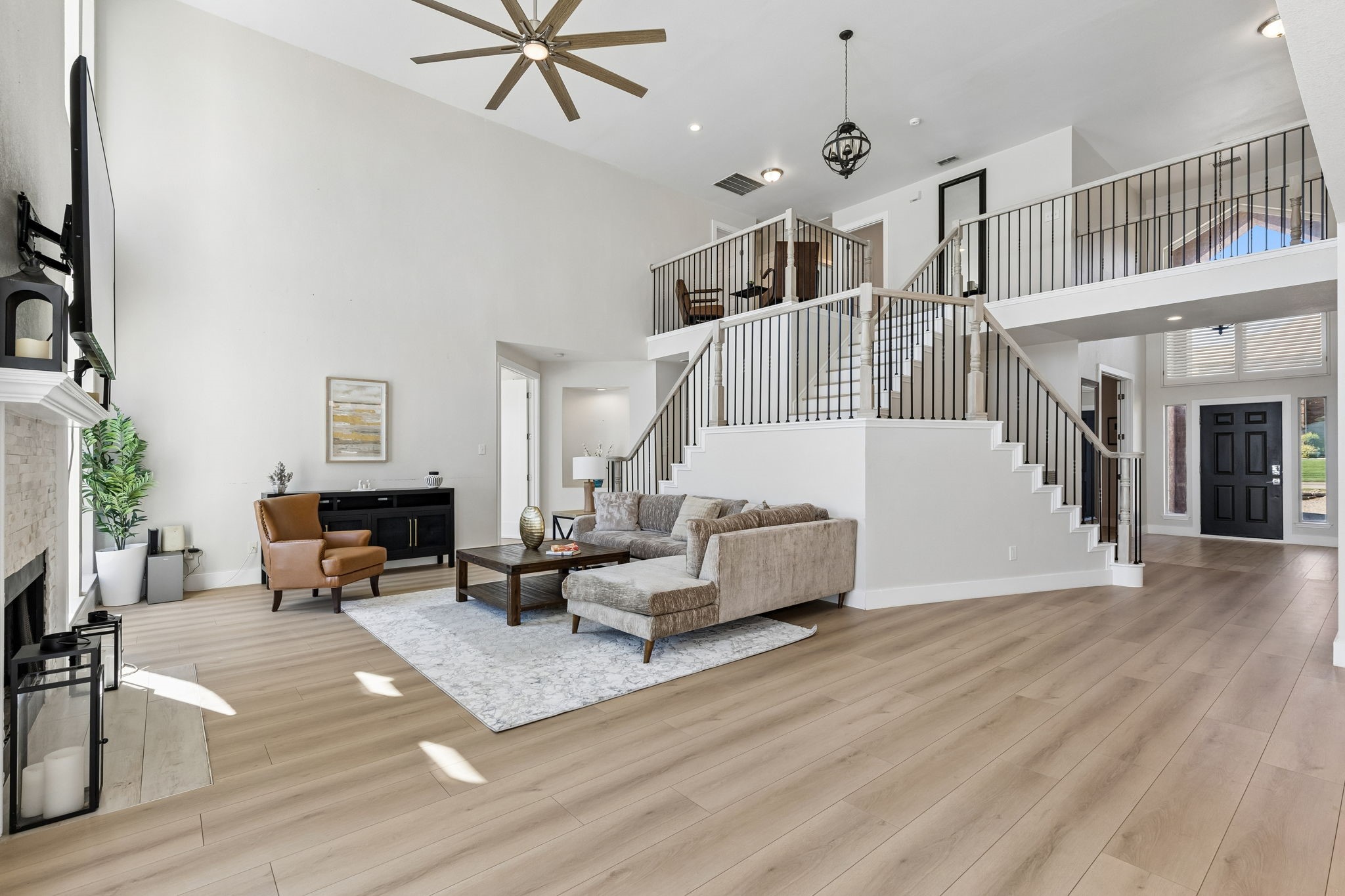 6218 Lincolnshire Lane