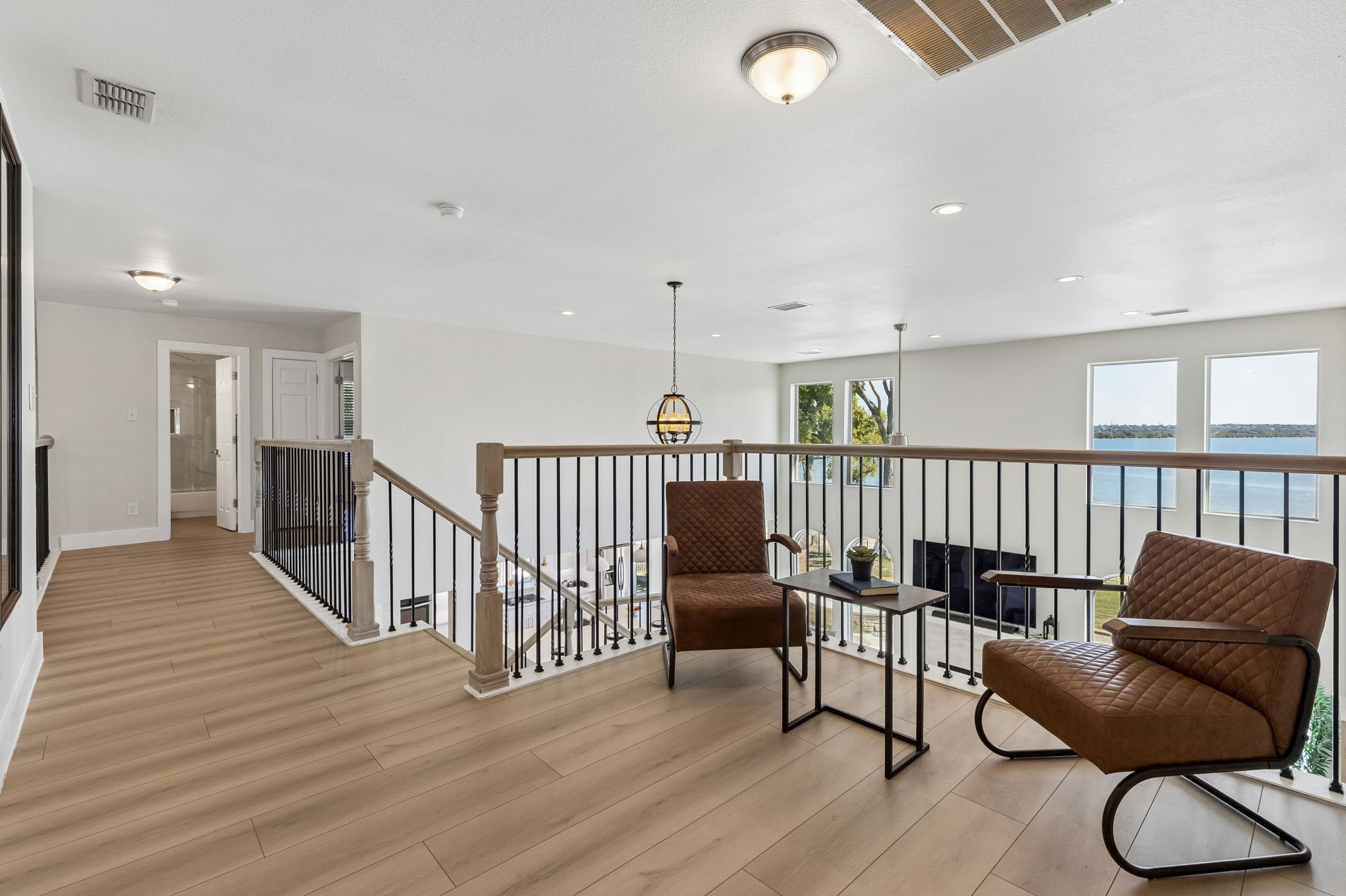 6218 Lincolnshire Lane