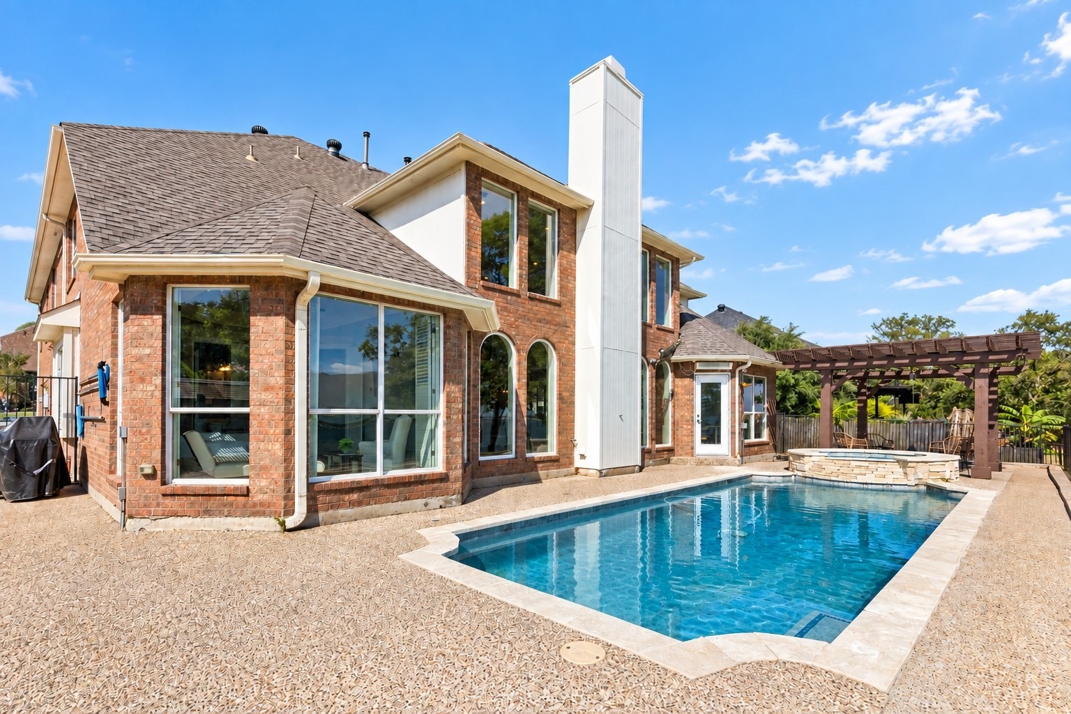 6218 Lincolnshire Lane