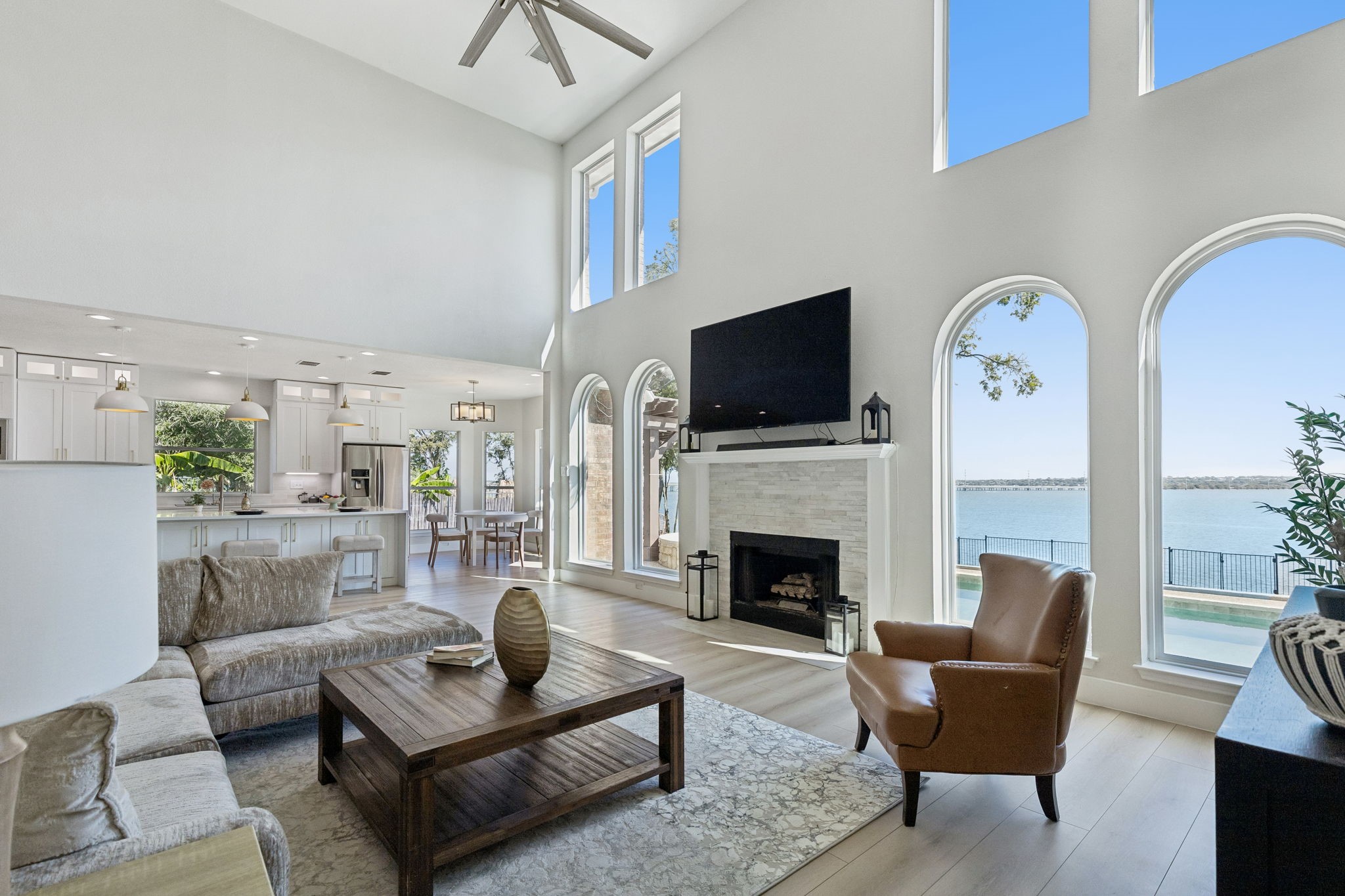 6218 Lincolnshire Lane