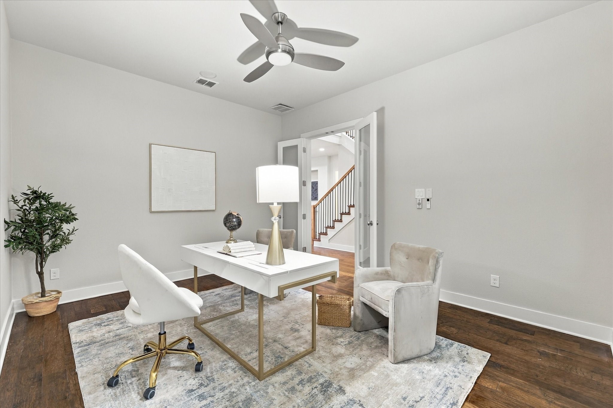 6251 Lakeshore Drive