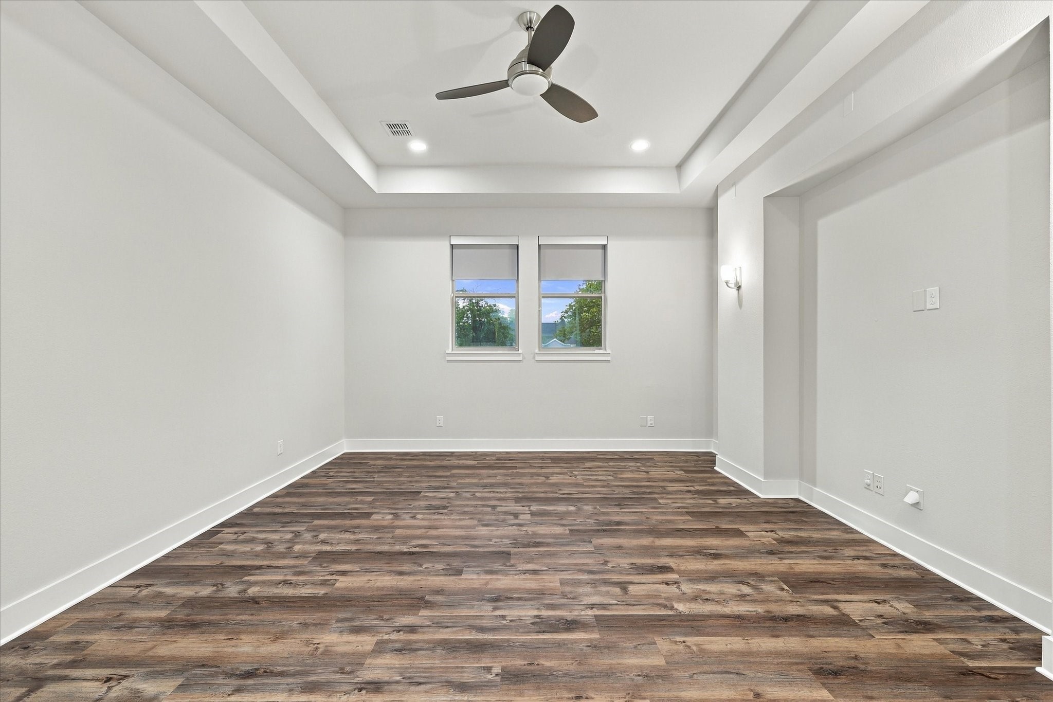 6251 Lakeshore Drive