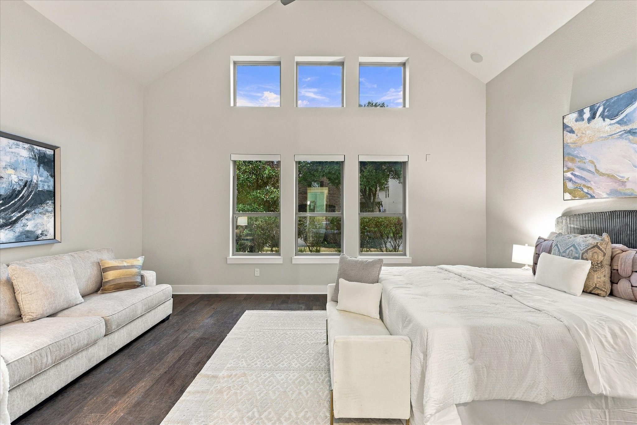 6251 Lakeshore Drive