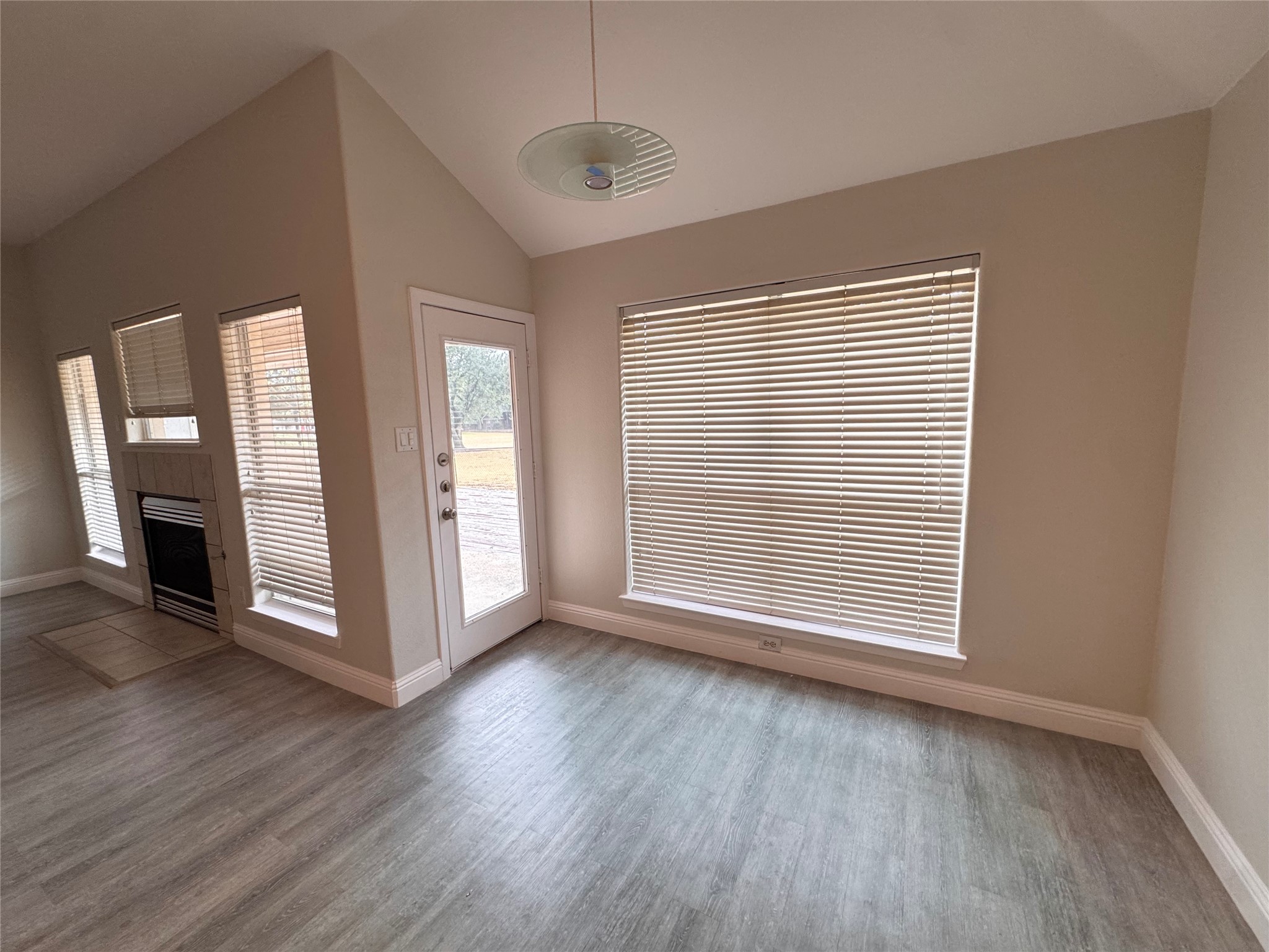11313 Sunrise Lane
