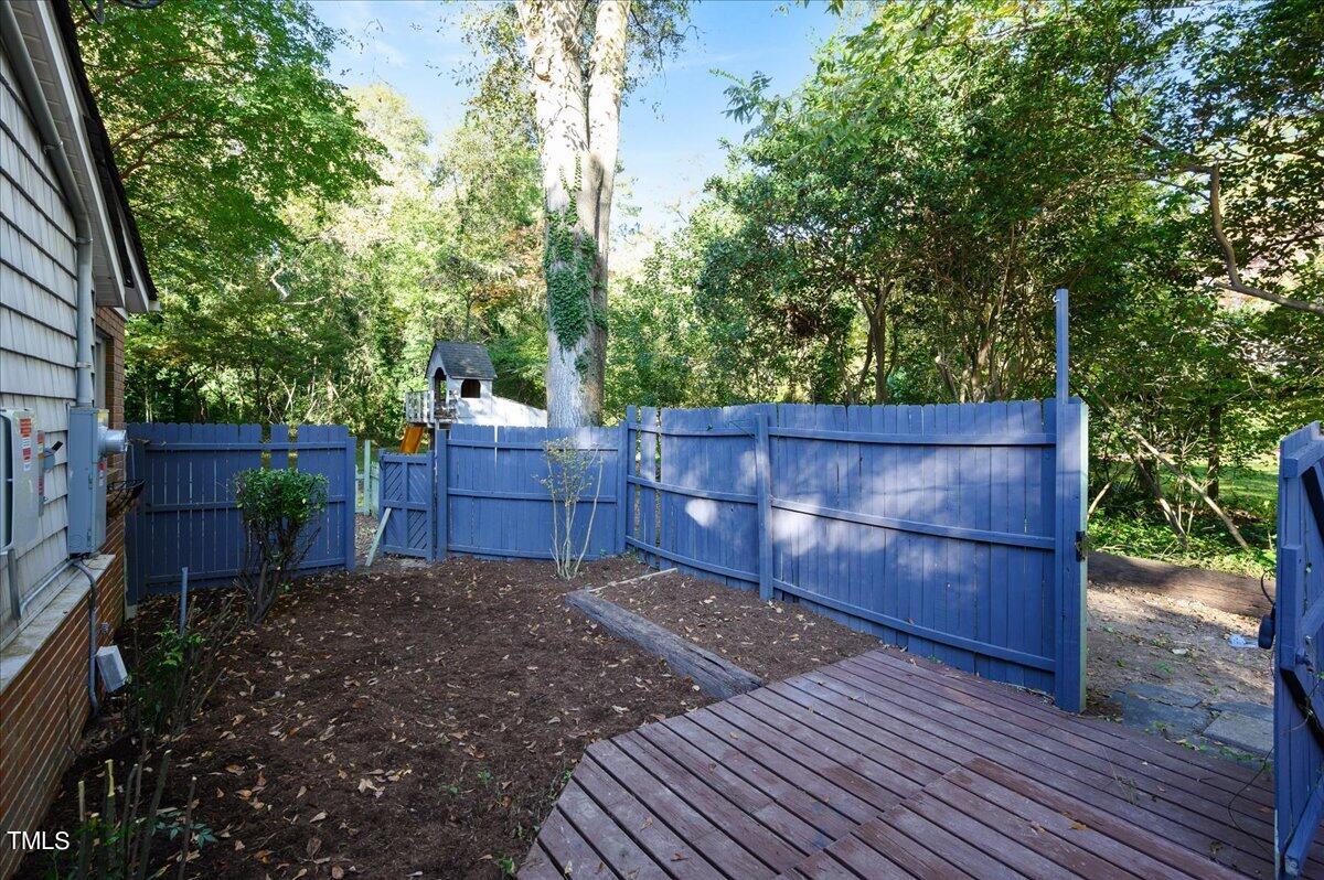 1418 Pineview Drive