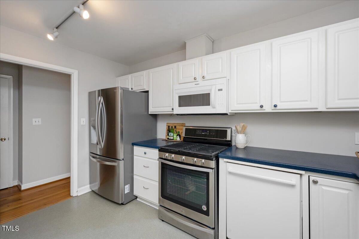 1418 Pineview Drive