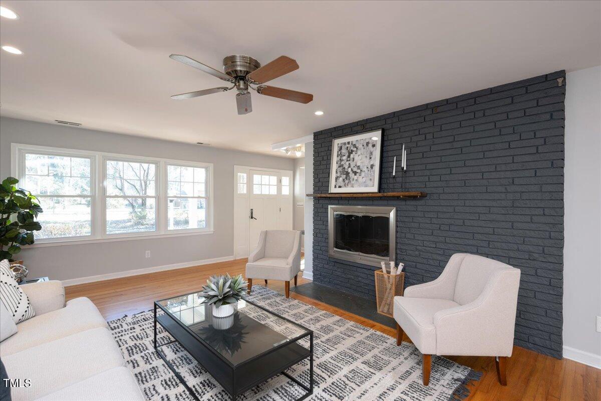1418 Pineview Drive