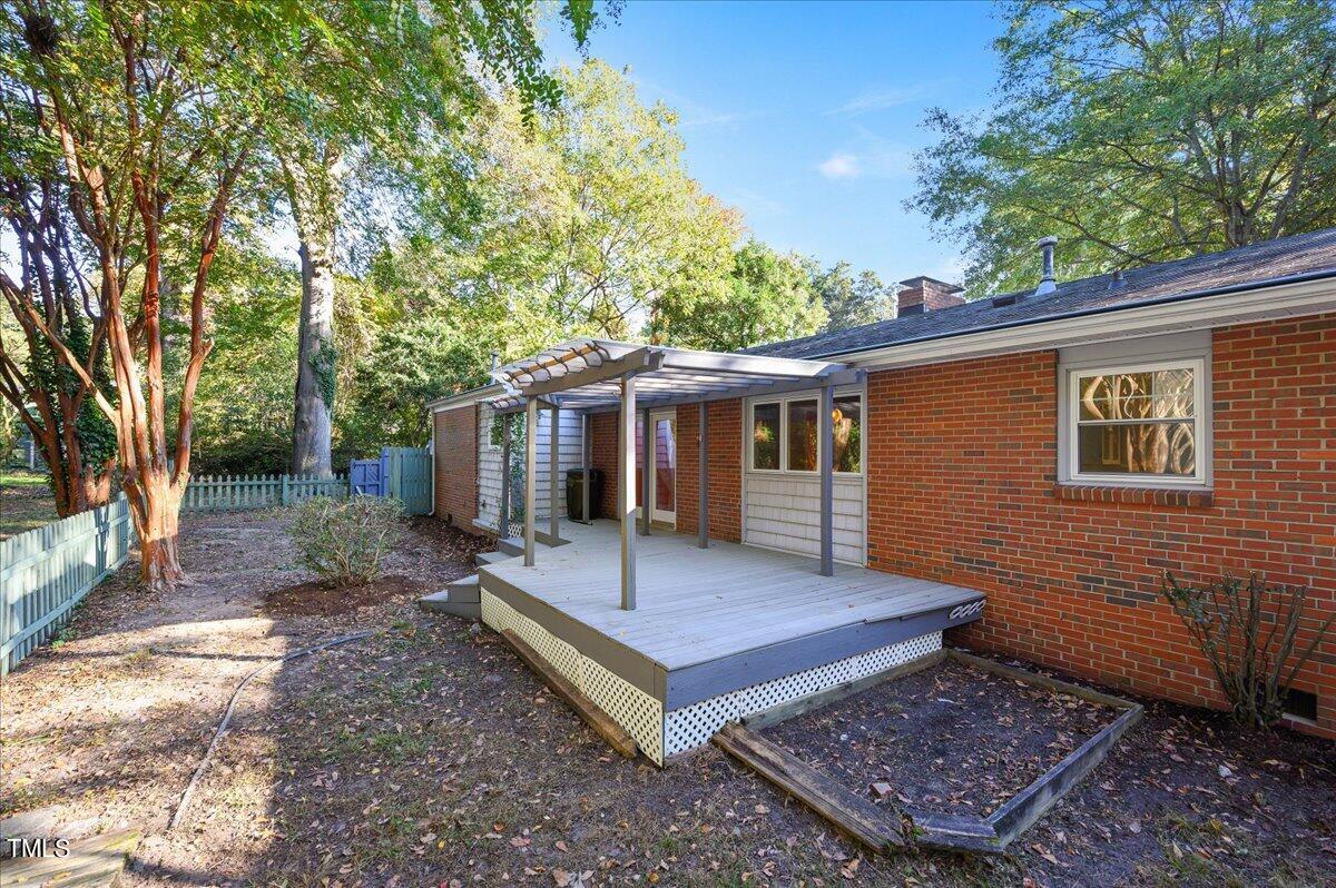 1418 Pineview Drive