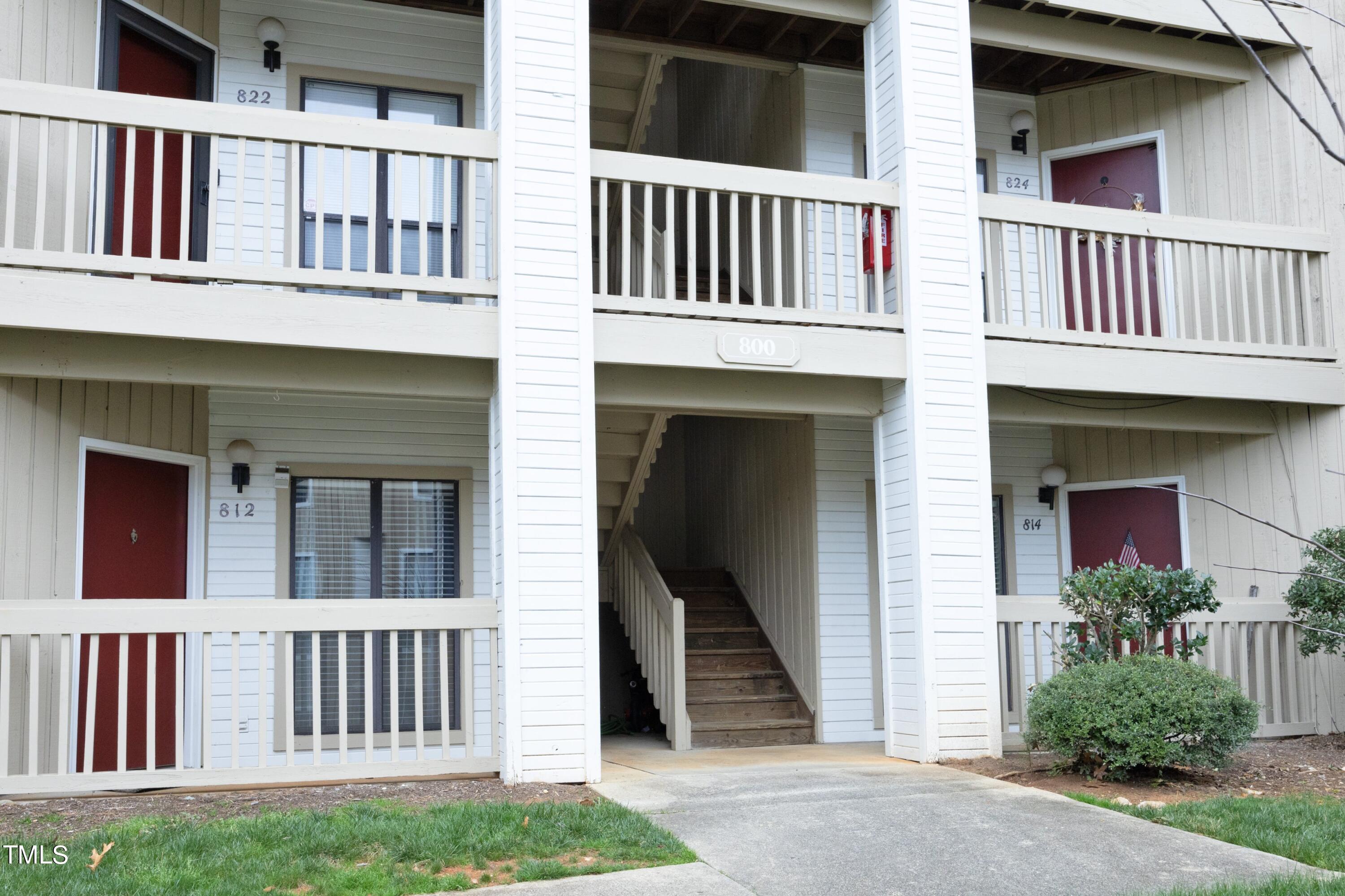 832 New Kent Place