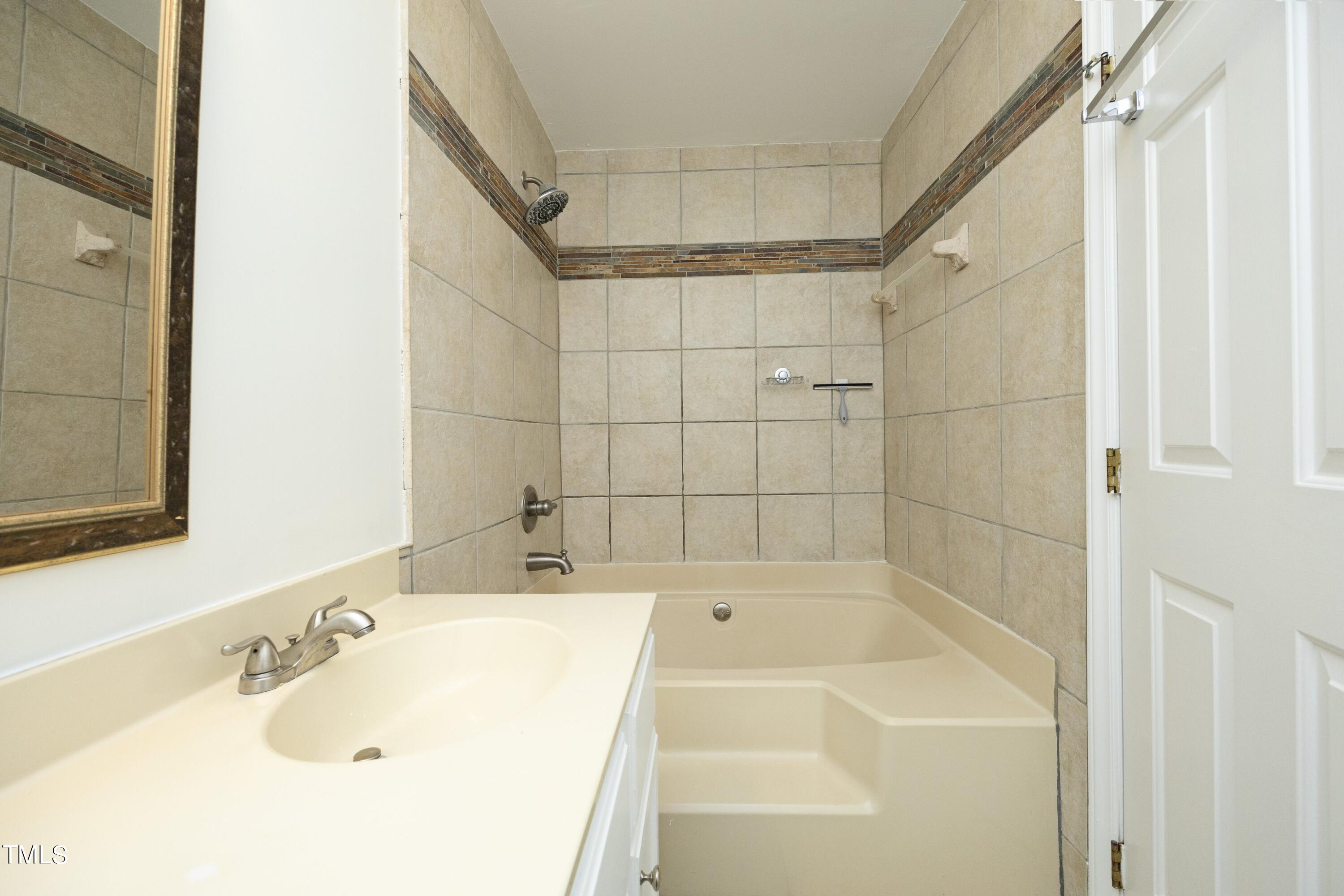 832 New Kent Place