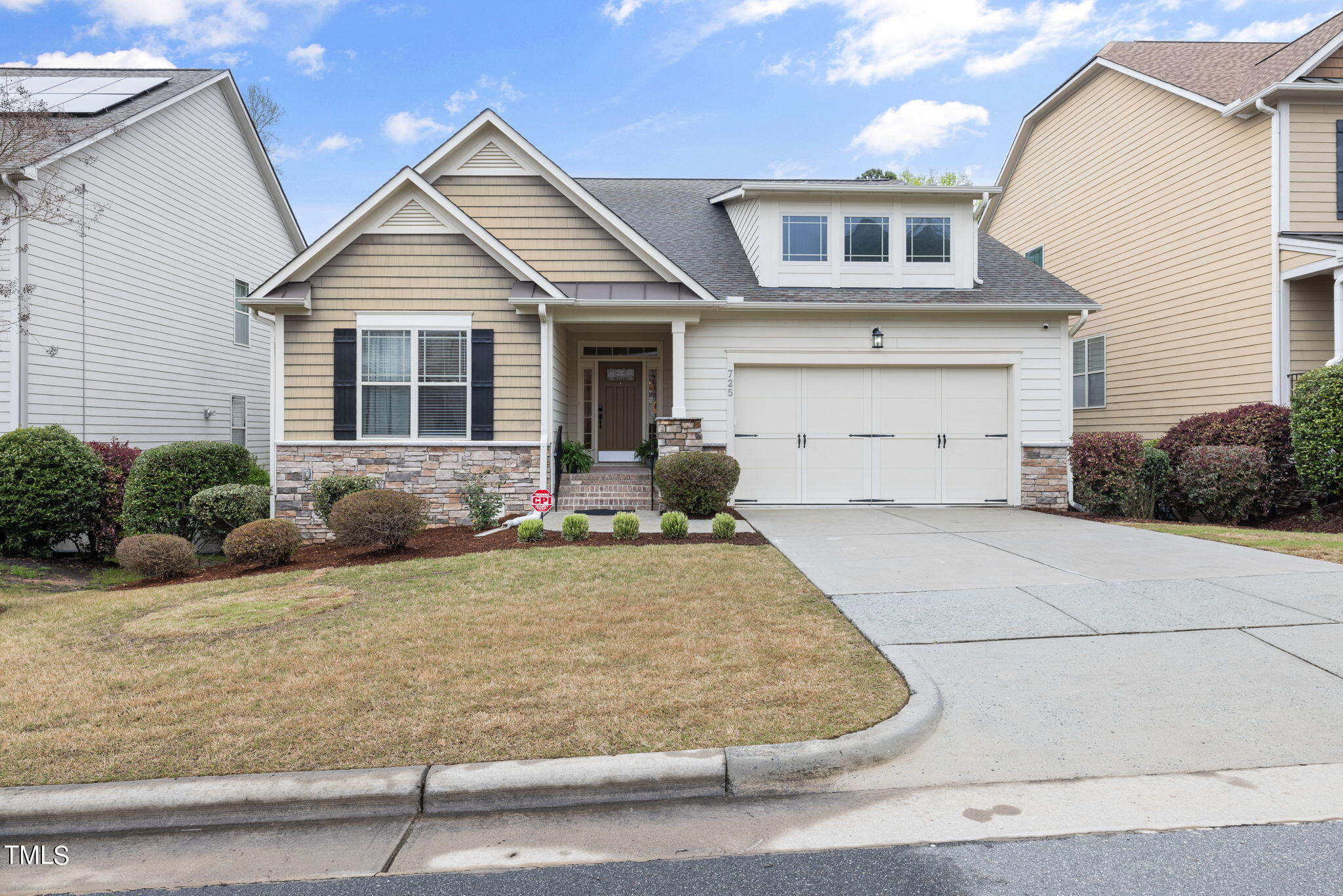 725 Weavers Ridge Drive