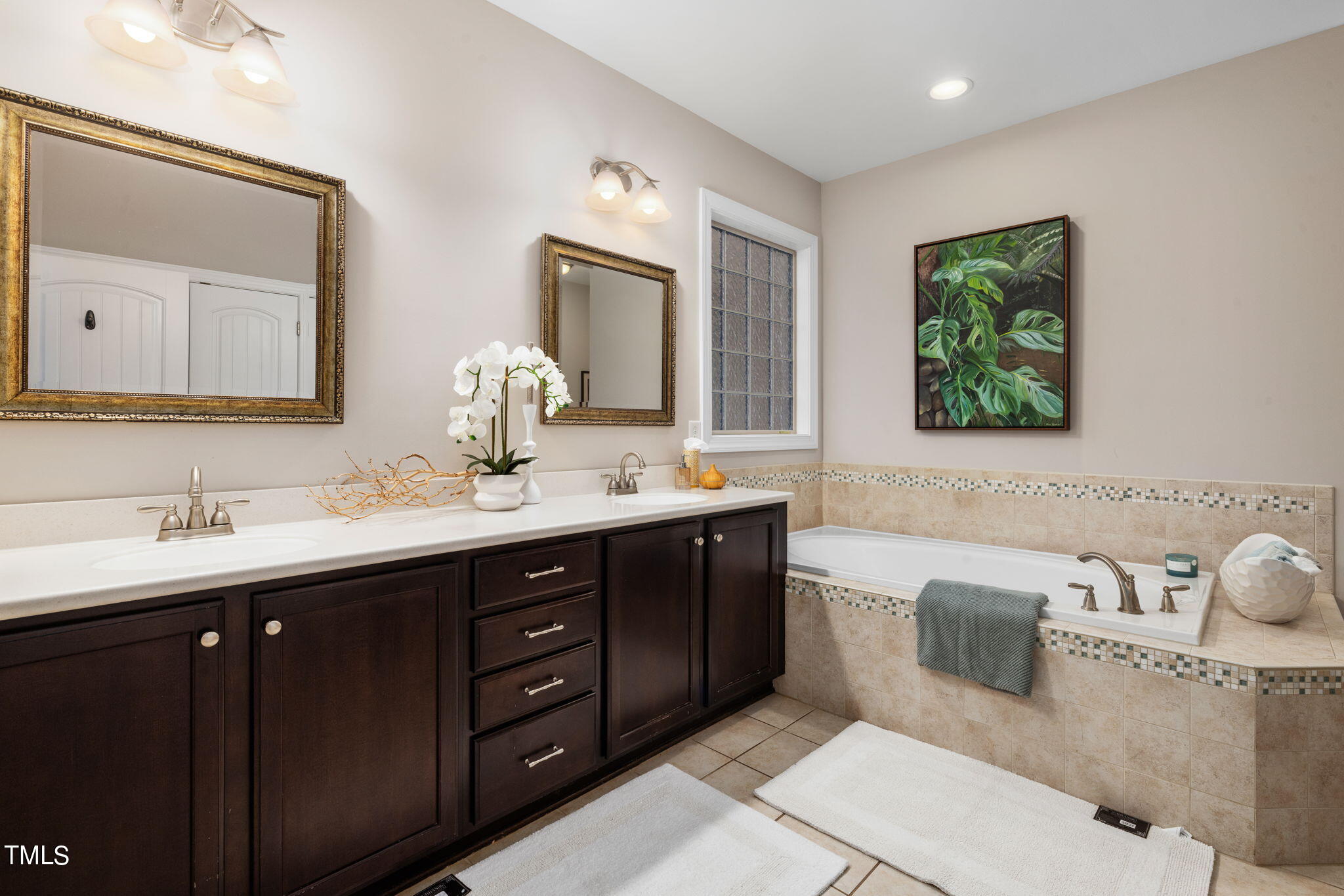 725 Weavers Ridge Drive