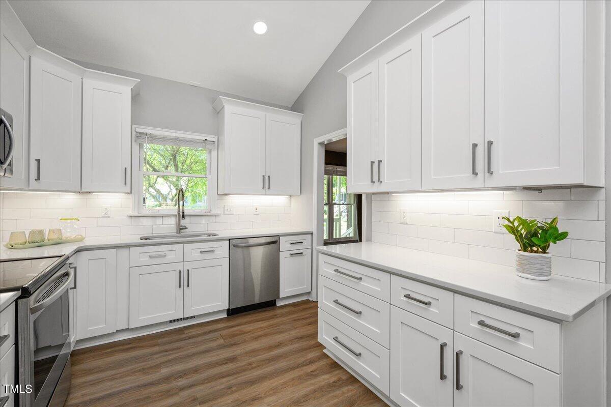 2005 Broadingham Court