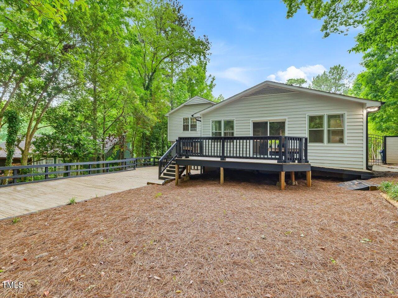 1124 Theresa Court