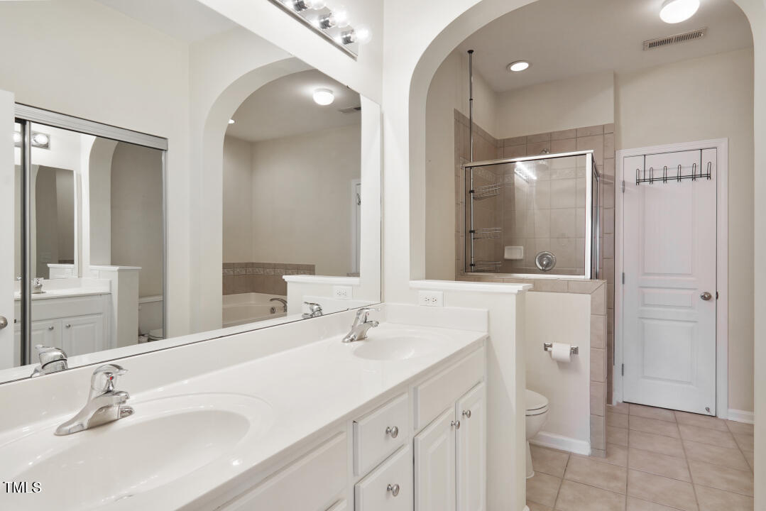 5509 Silver Moon Lane