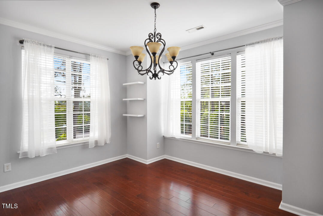 5509 Silver Moon Lane