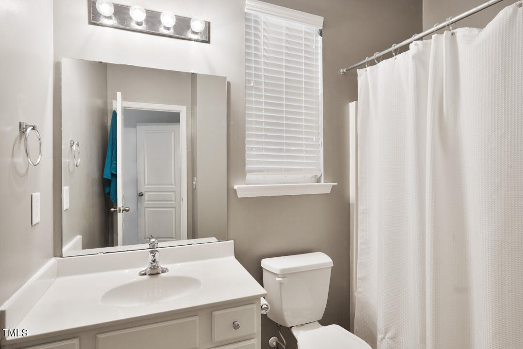 5509 Silver Moon Lane