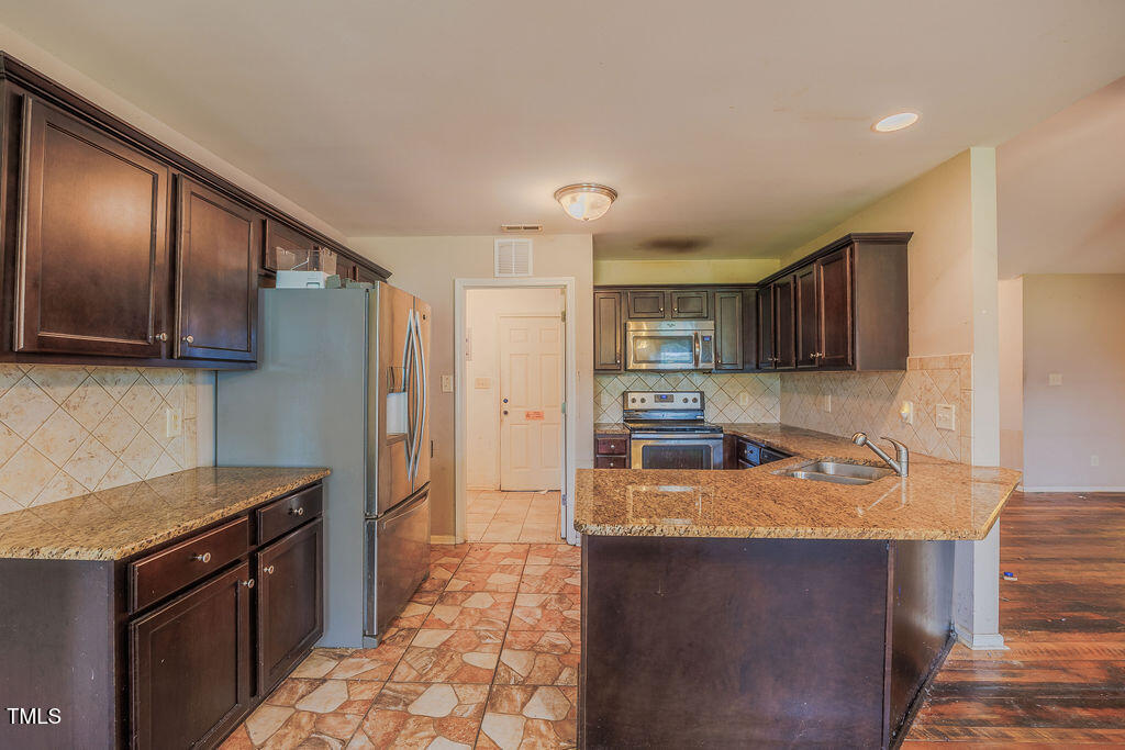 18 Abacos Court