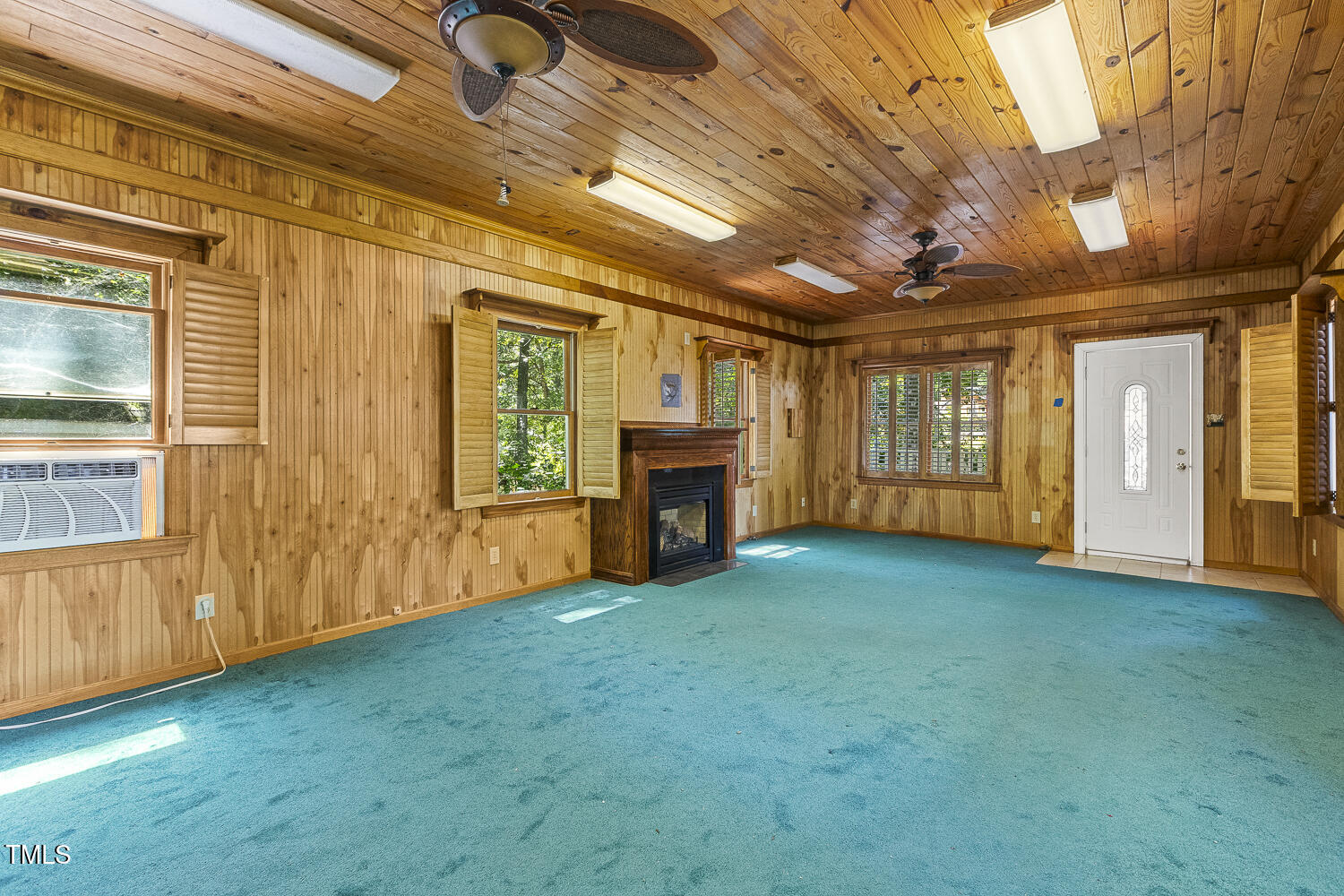 713 Valerie Drive
