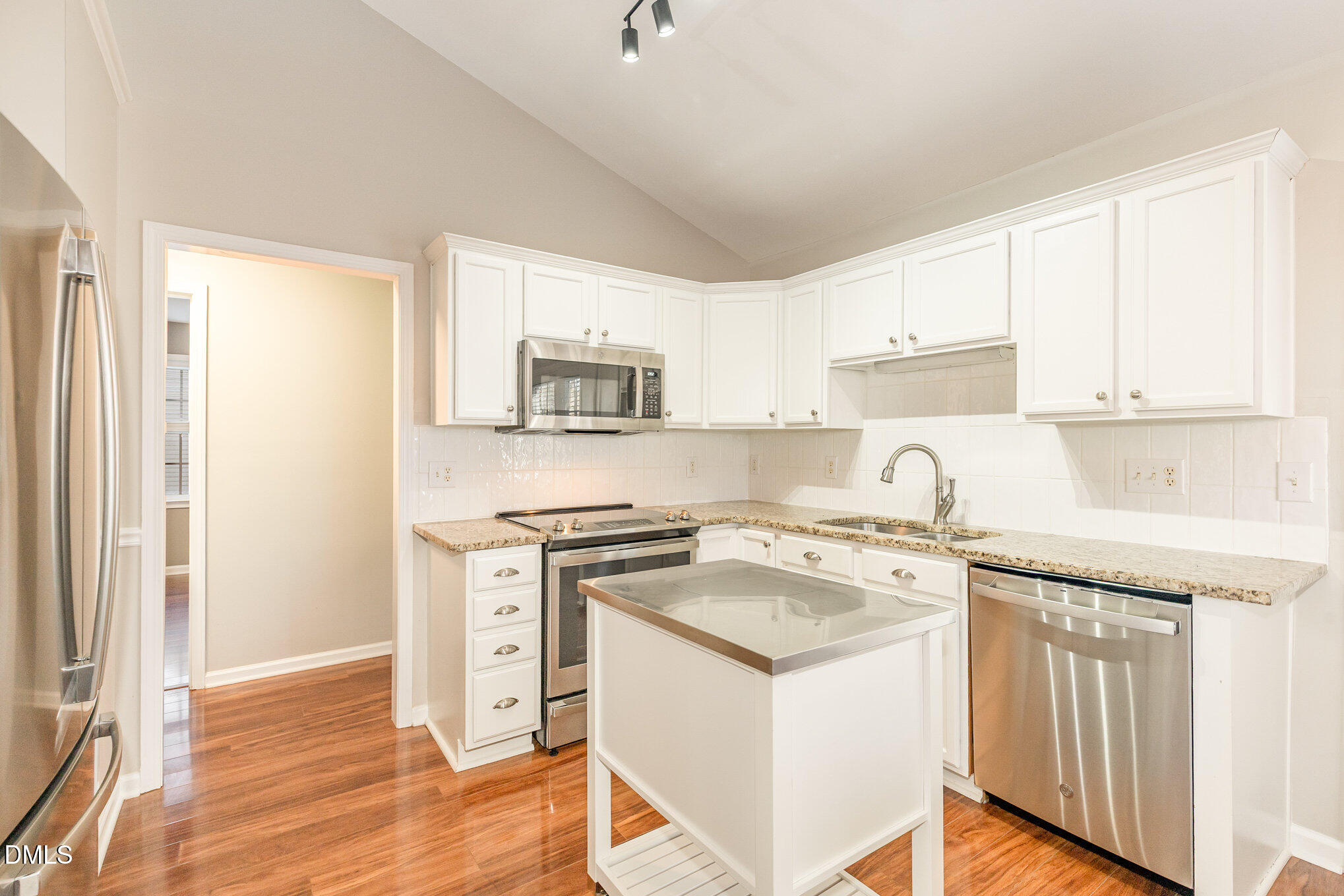 2813 Glastonbury Road