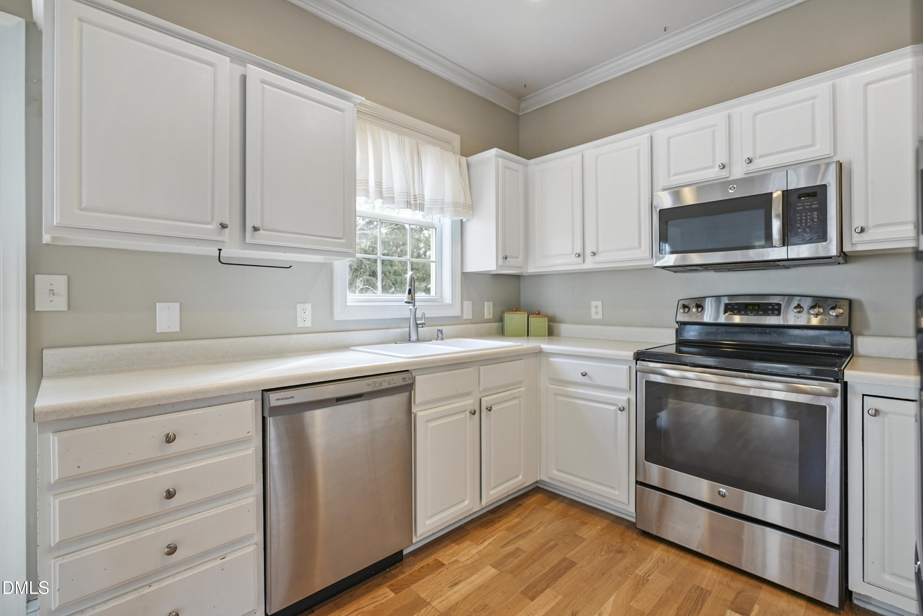 4912 Morning Edge Drive