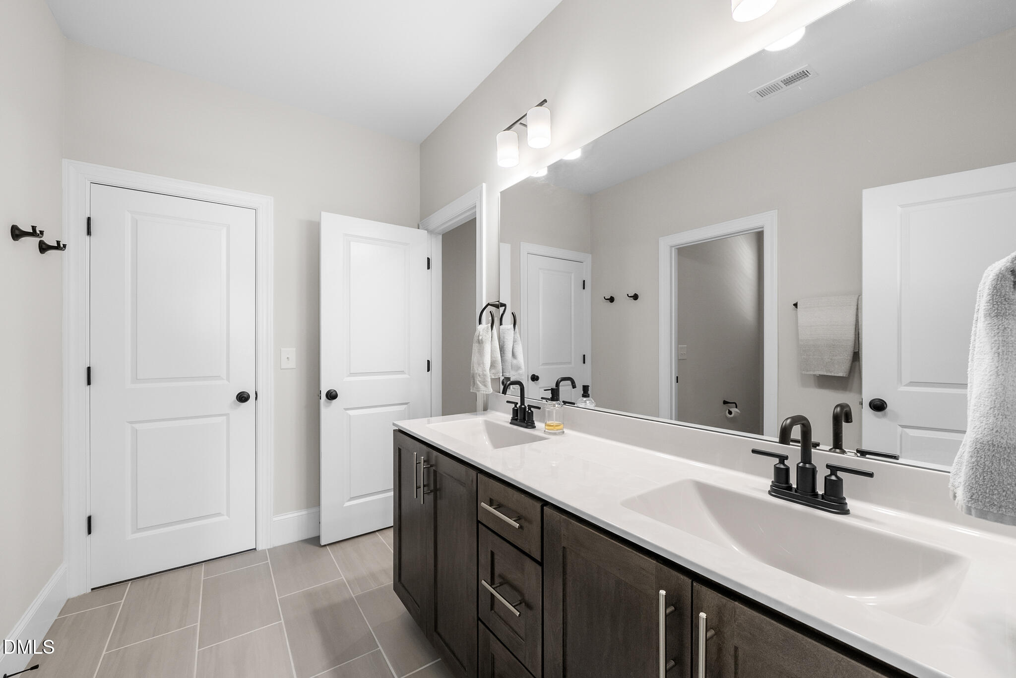 1825 Prucha Place