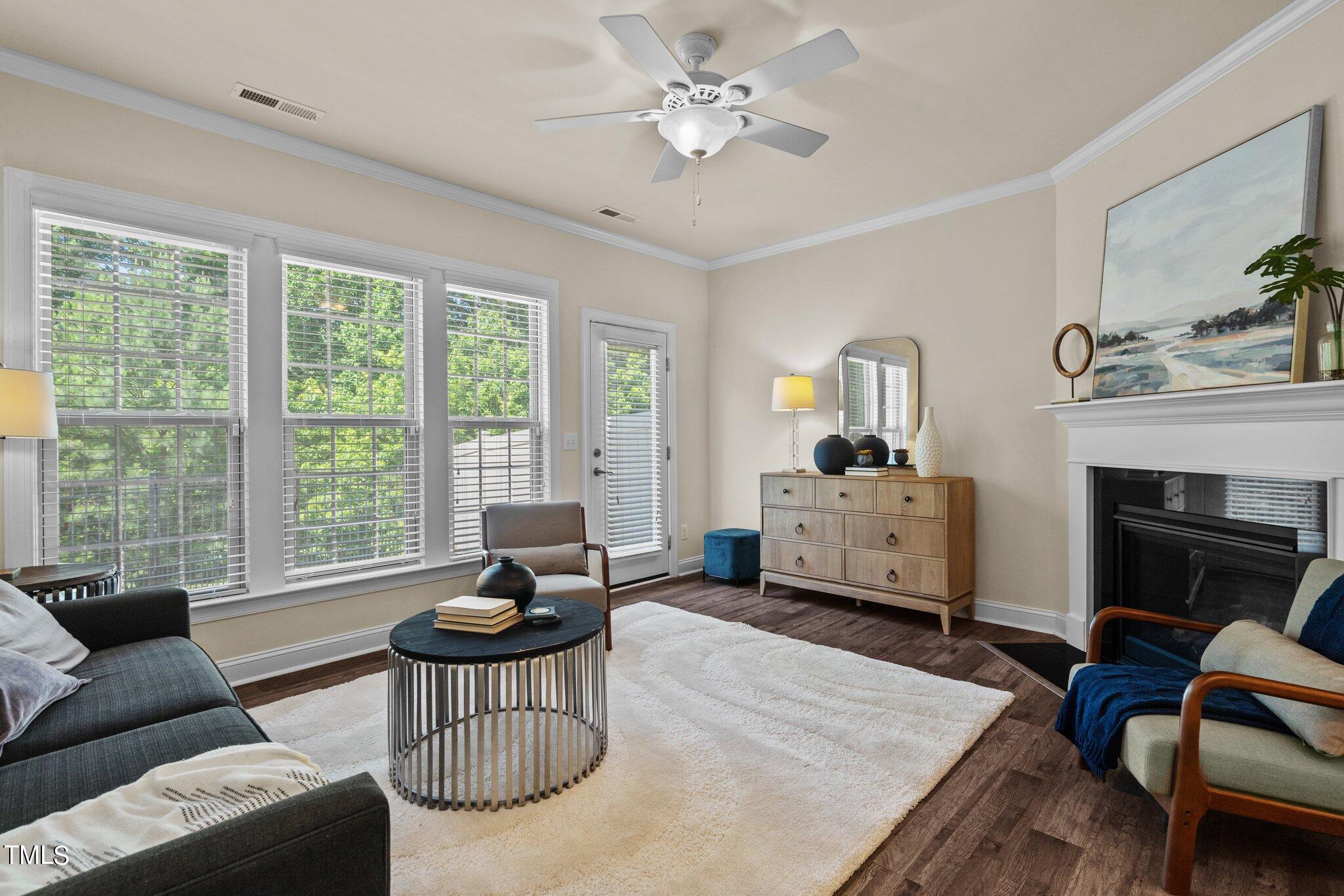 1882 Blue Jay Point