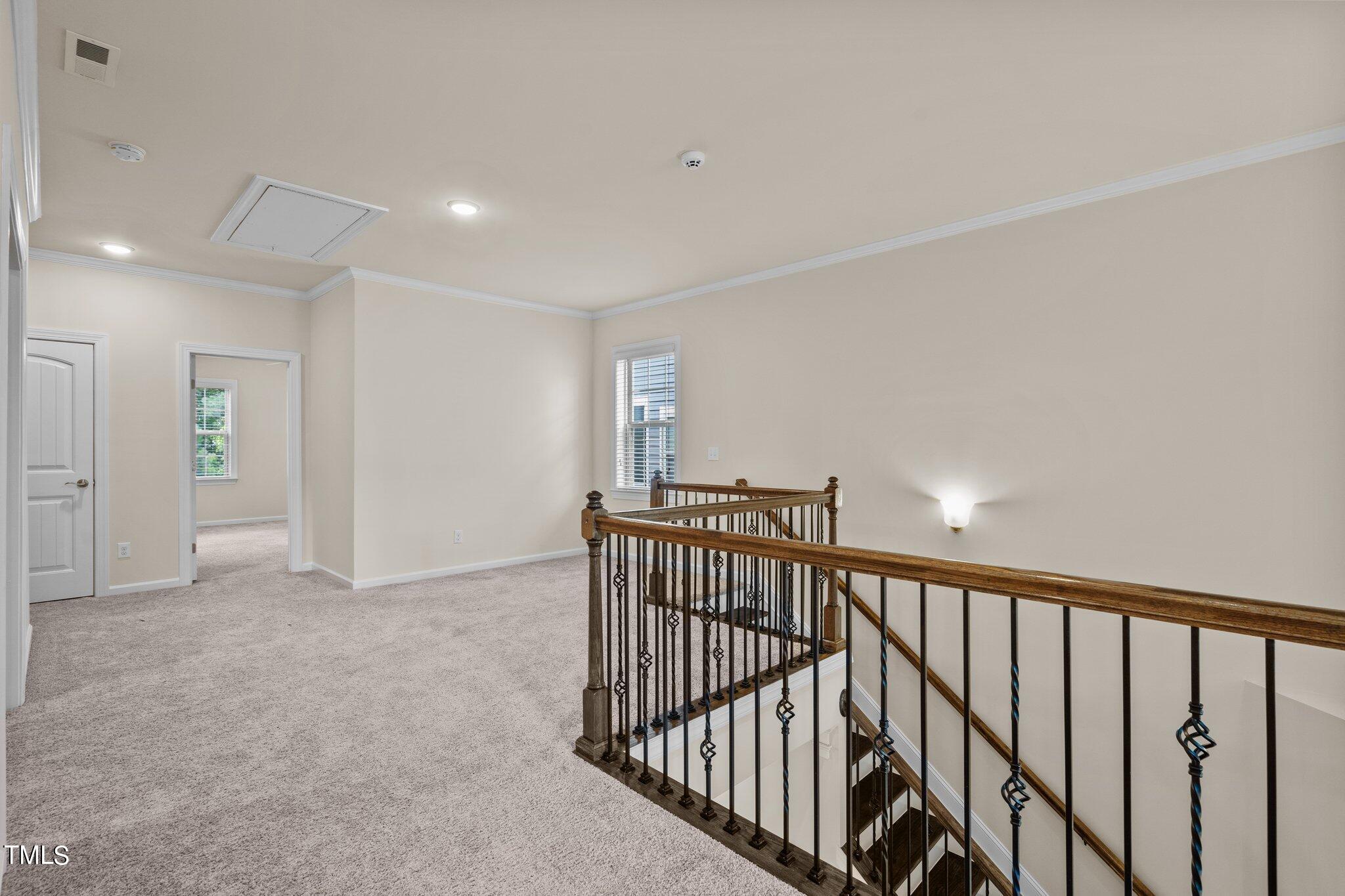 1882 Blue Jay Point