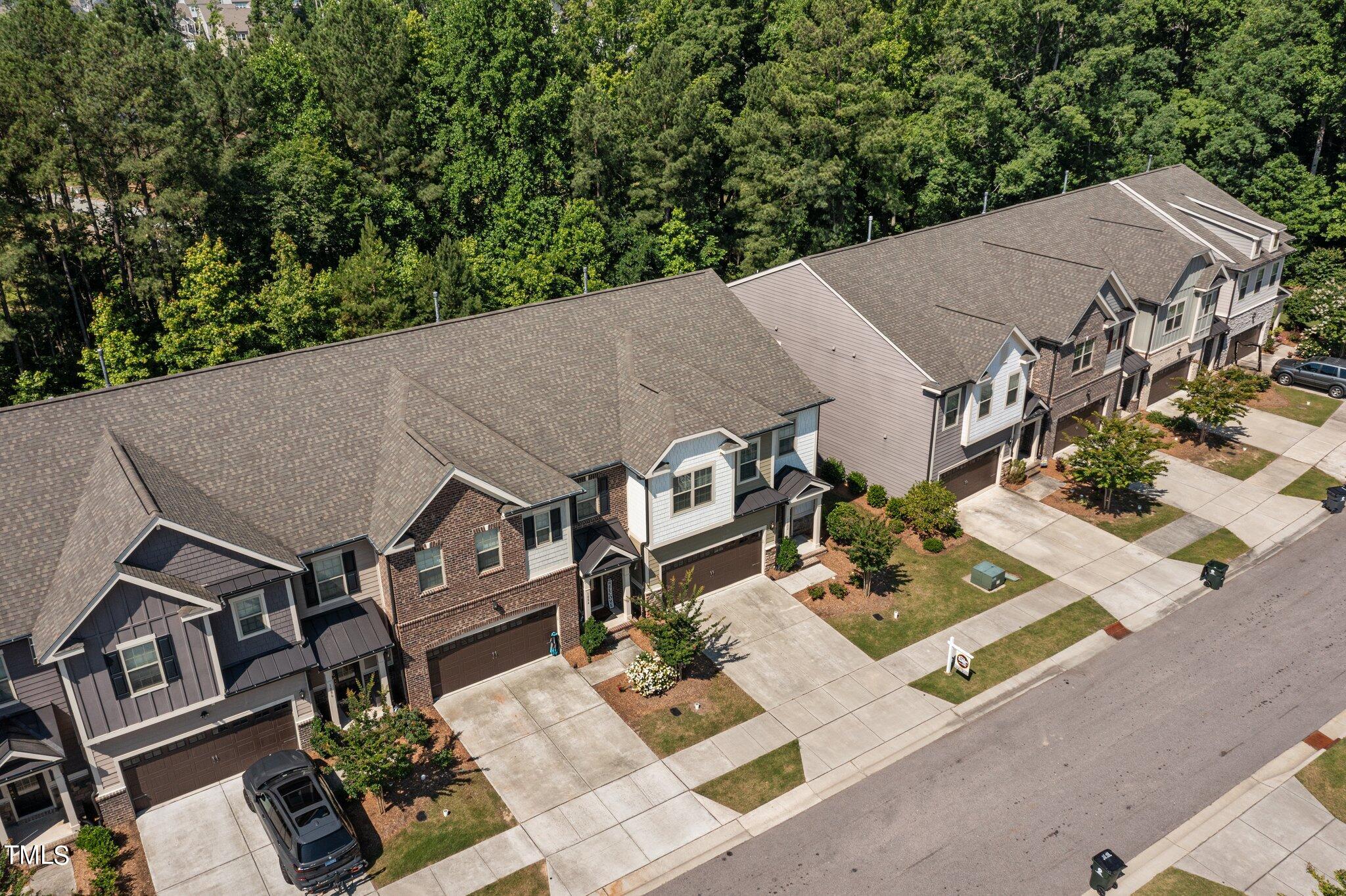1882 Blue Jay Point