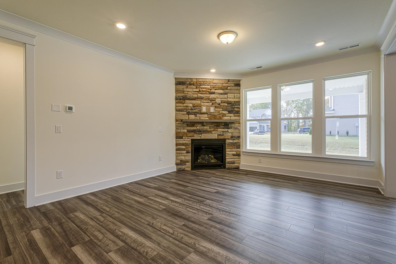 387 Cliff View Drive