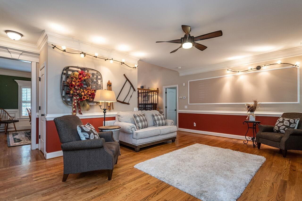 142 Scarlet Oak Run