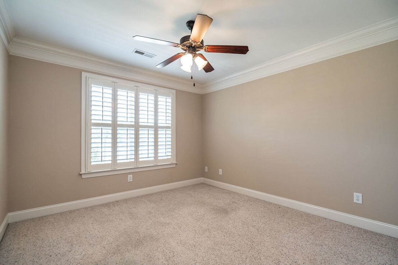 142 Scarlet Oak Run