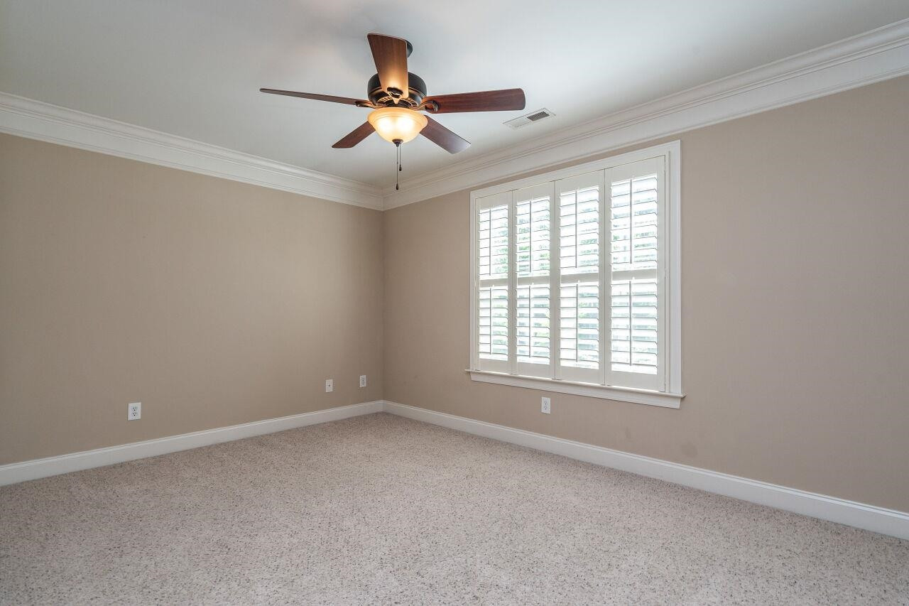142 Scarlet Oak Run