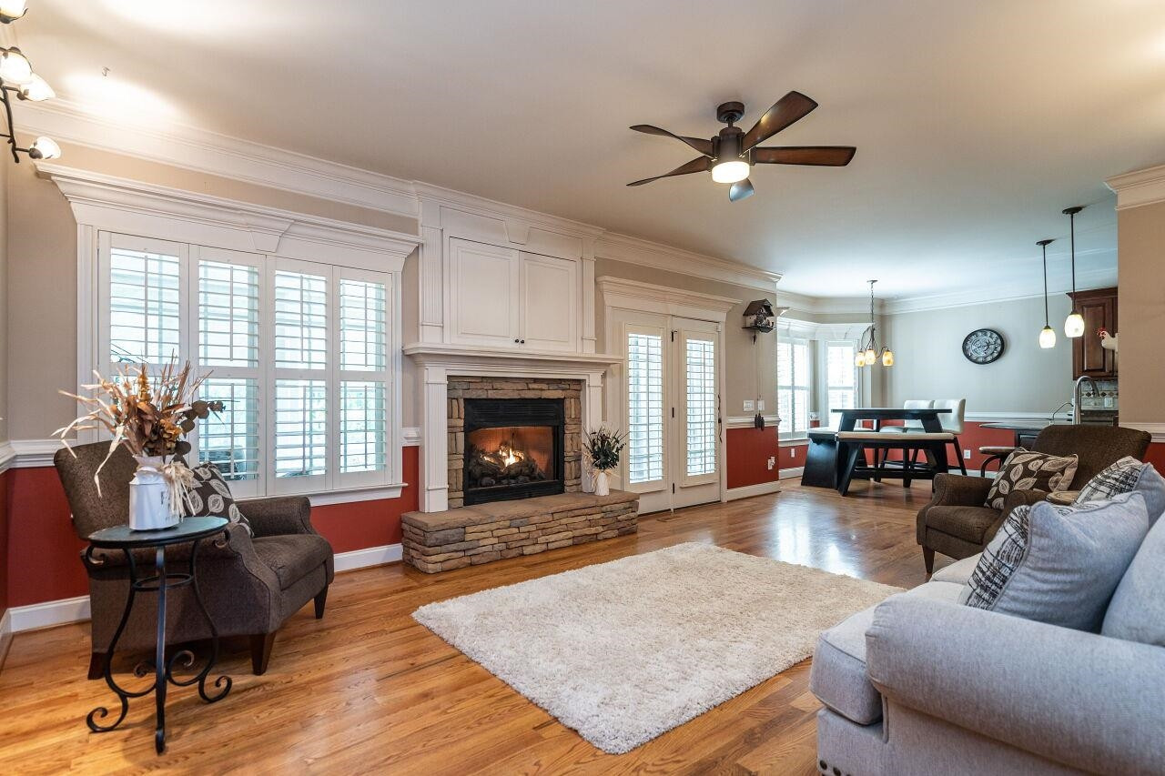 142 Scarlet Oak Run